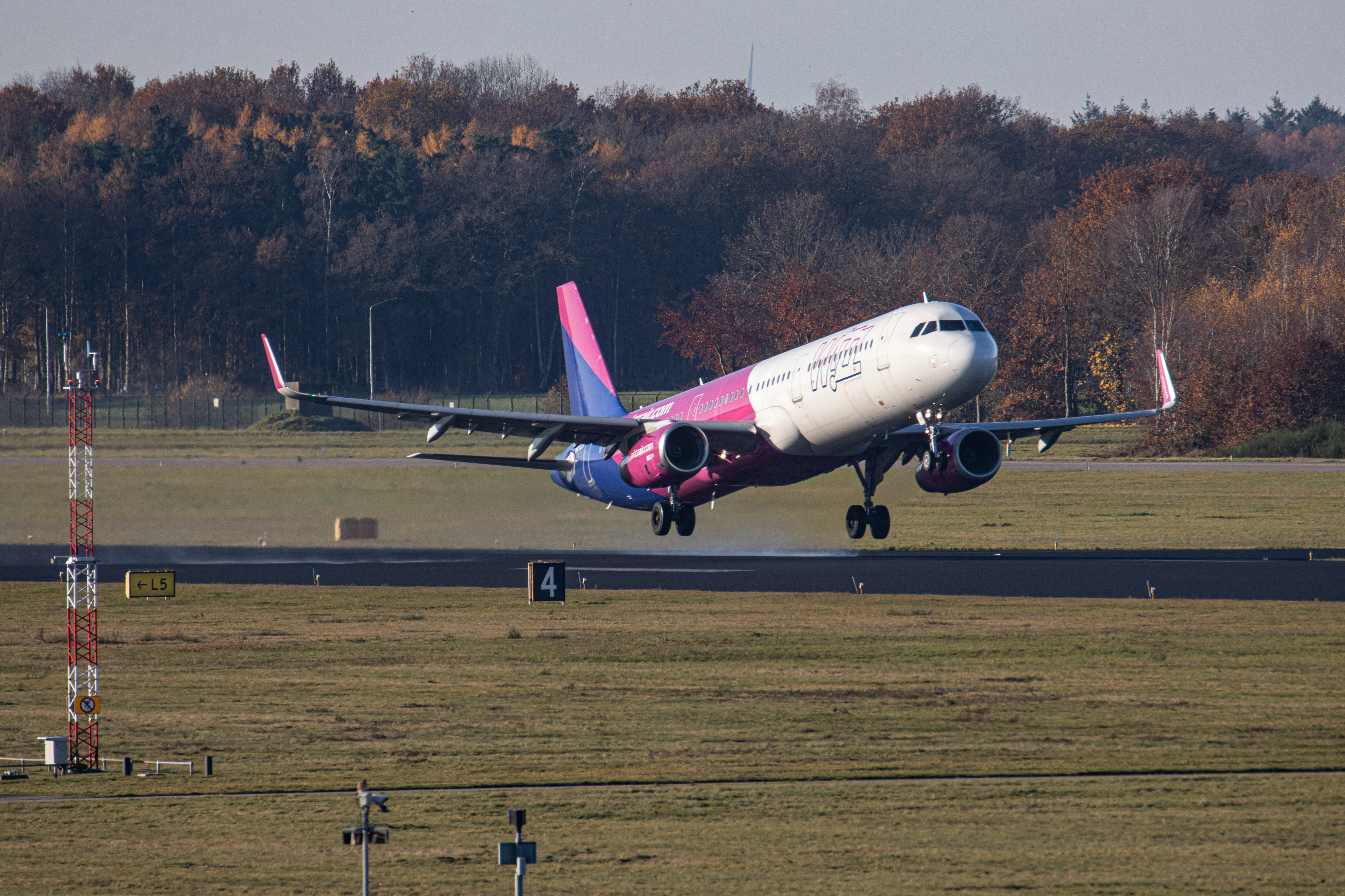 Az Igazságügyi Minisztérium fogyasztóvédelmi eljárást indított a Wizz Air ellen