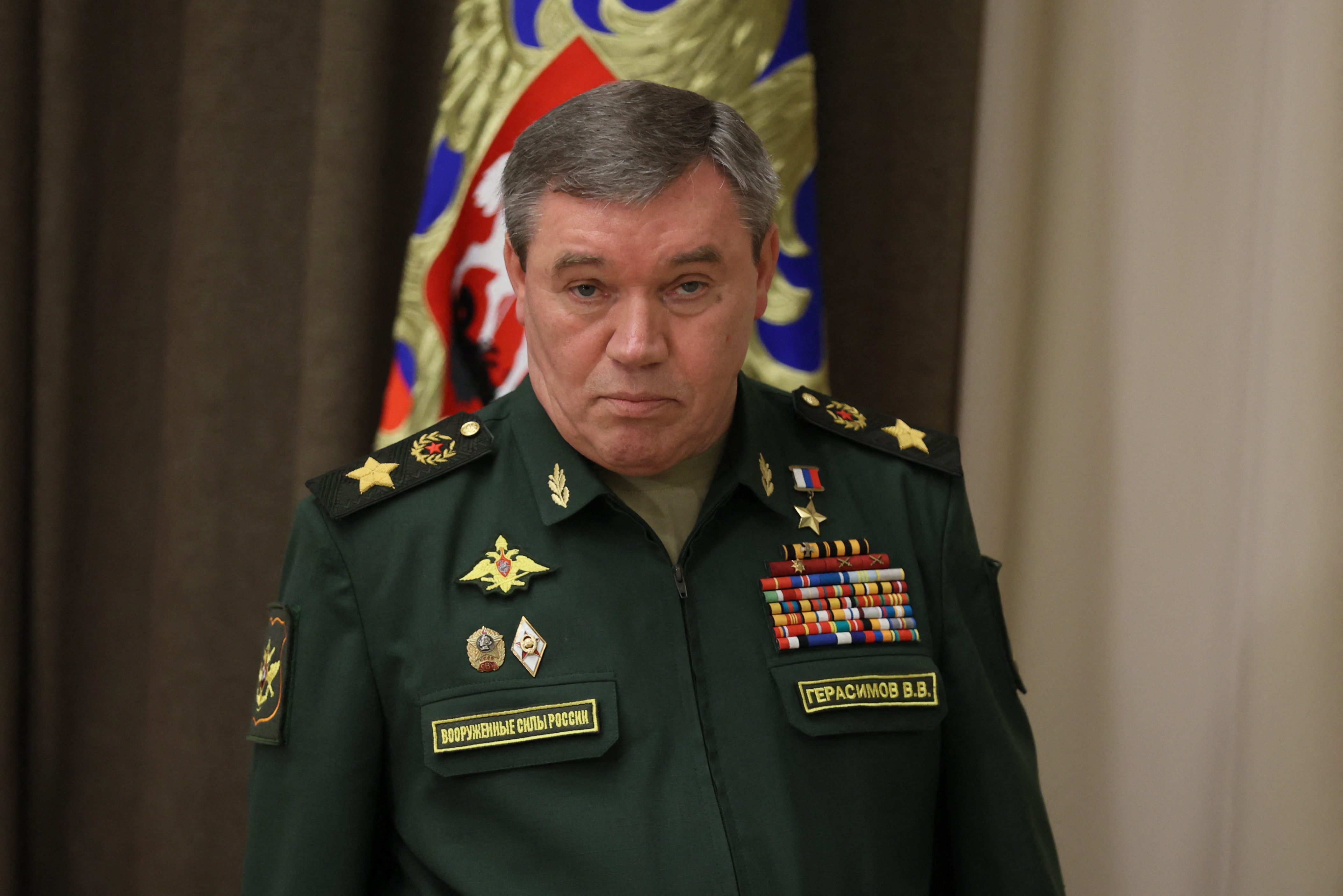 Avgyijivkánál harcoló katonákat tüntetett ki az orosz vezérkari főnök