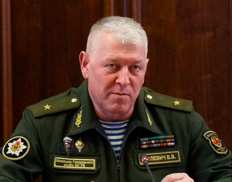 Egyes források szerint lemondott a fehérorosz vezérkari főnök