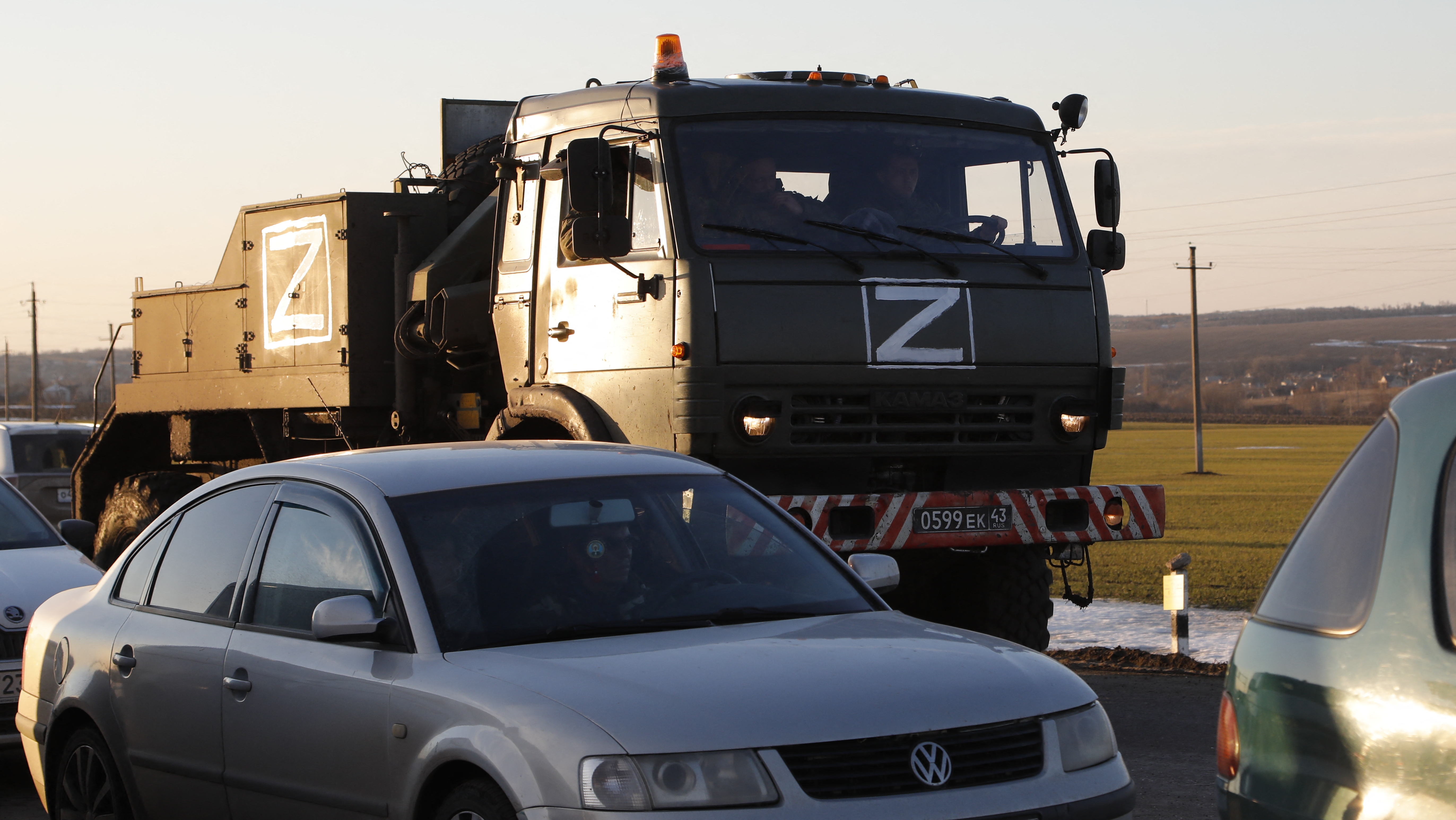 Összeverekedett egy ukrán és egy magyar autós Tatán az orosz inváziót jelképező Z betű miatt