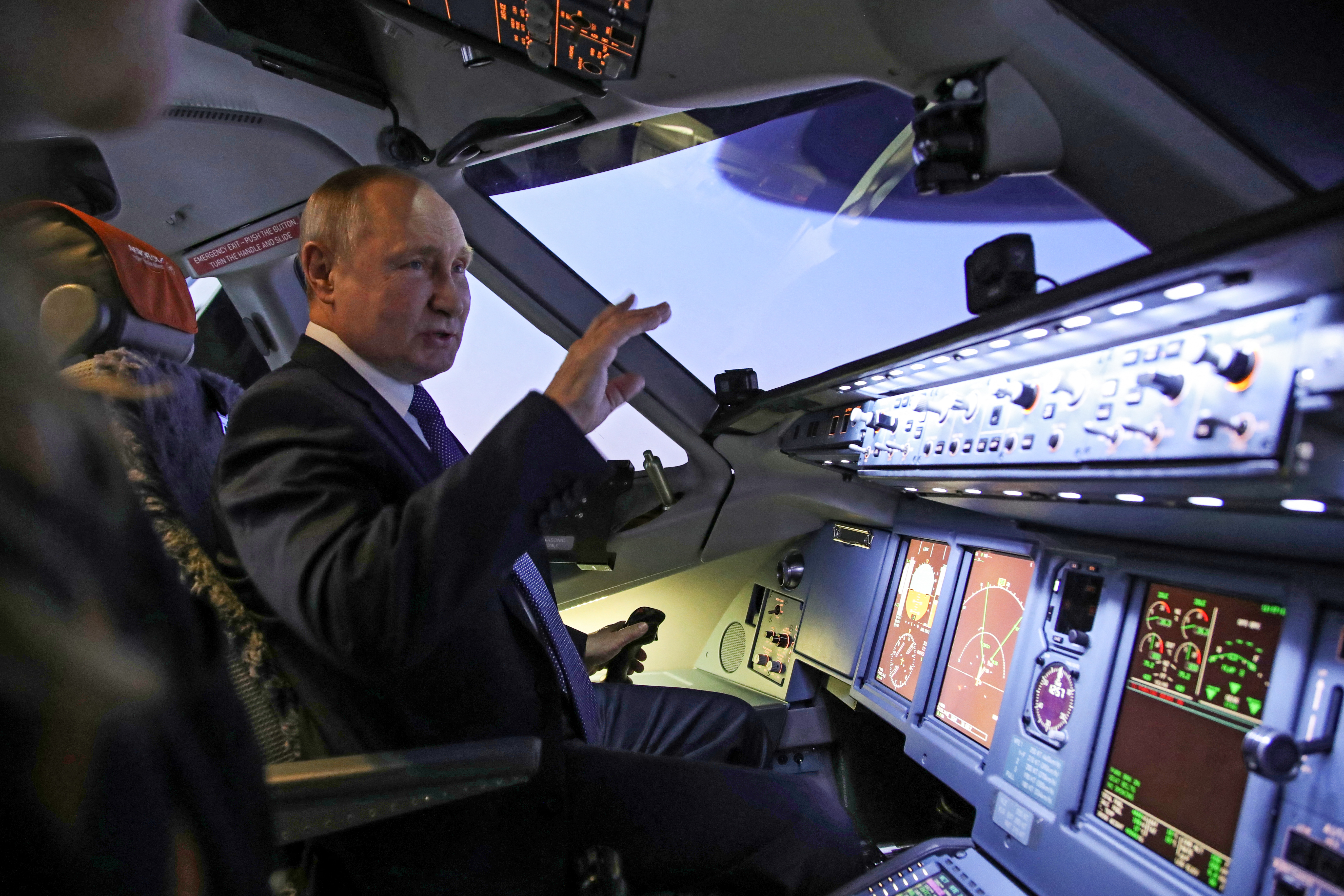 Vlagyimir Putyin az Aeroflotnál Moszkvában 2022. március 5-én.