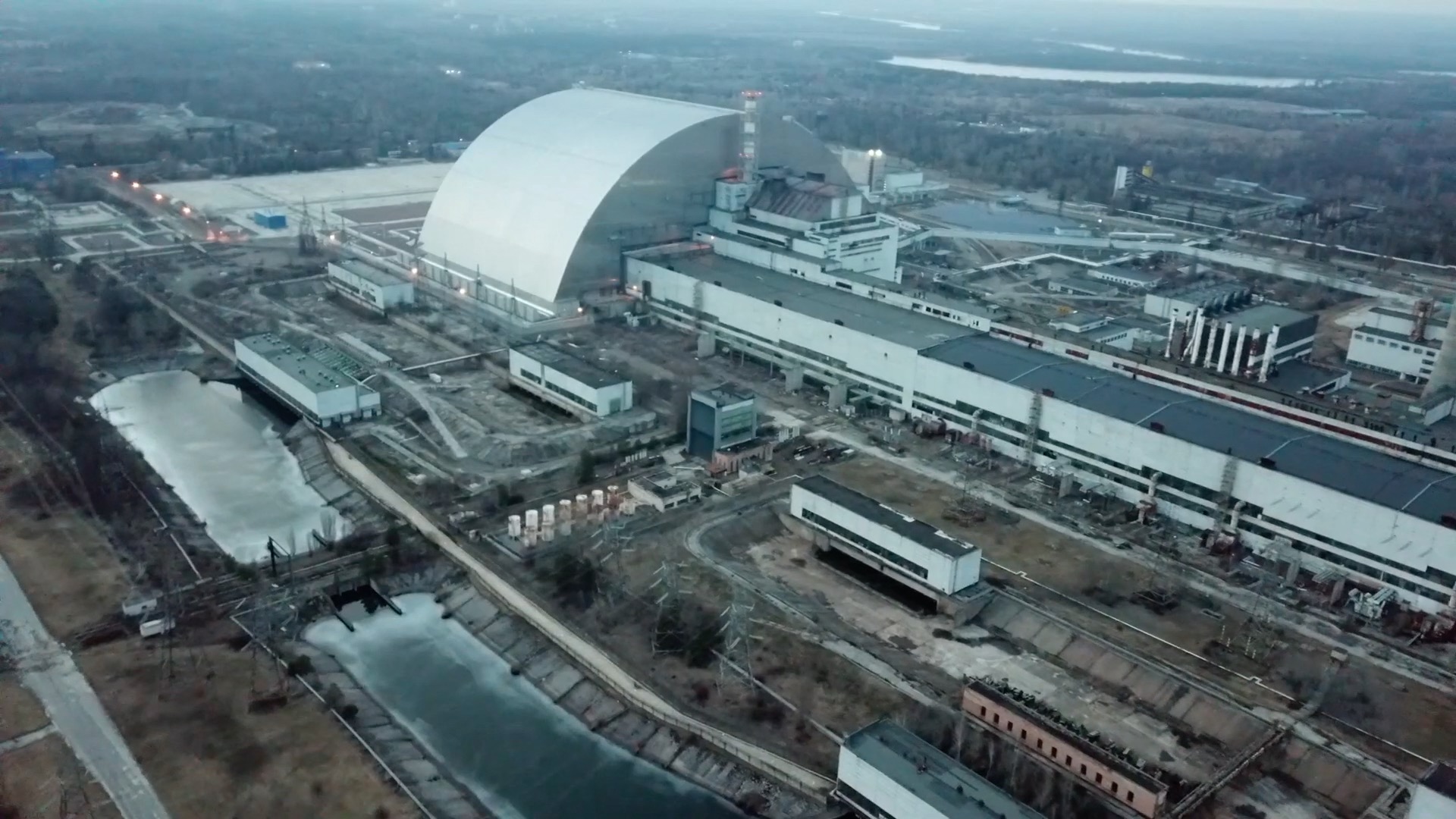 Felváltották a 3 hete folyamatosan dolgozó személyzetet a csernobili atomhulladék-tárolónál
