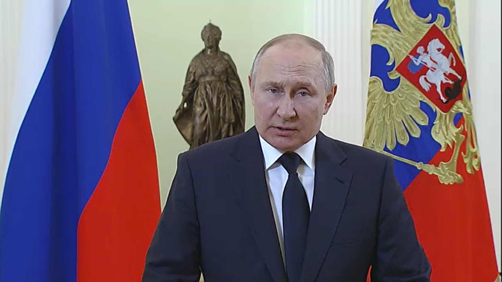 Putyin nőnapi beszéde: sorkatonák nem harcolnak