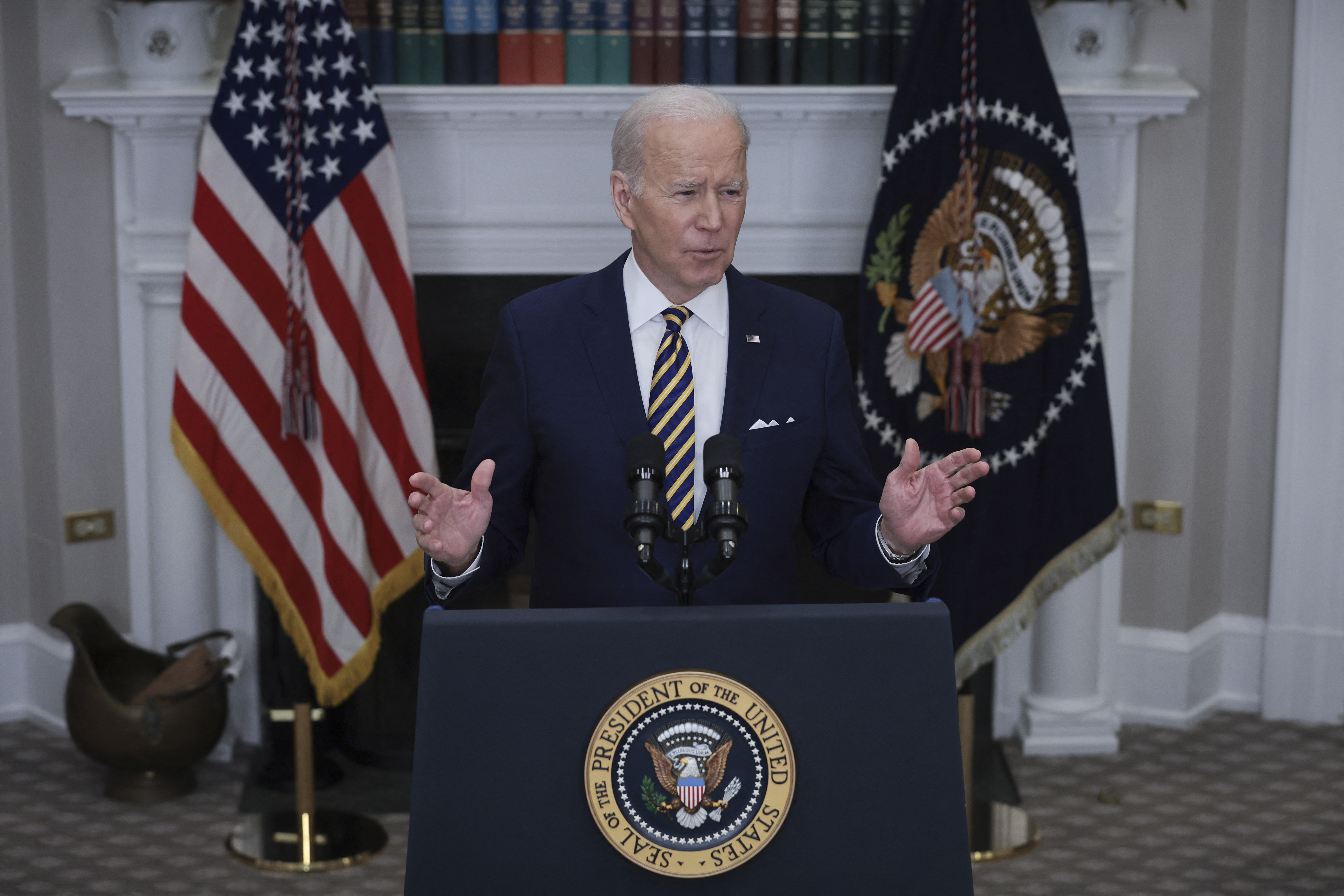 Biden teljes embargót hirdetett az orosz olajra, gázra és szénre