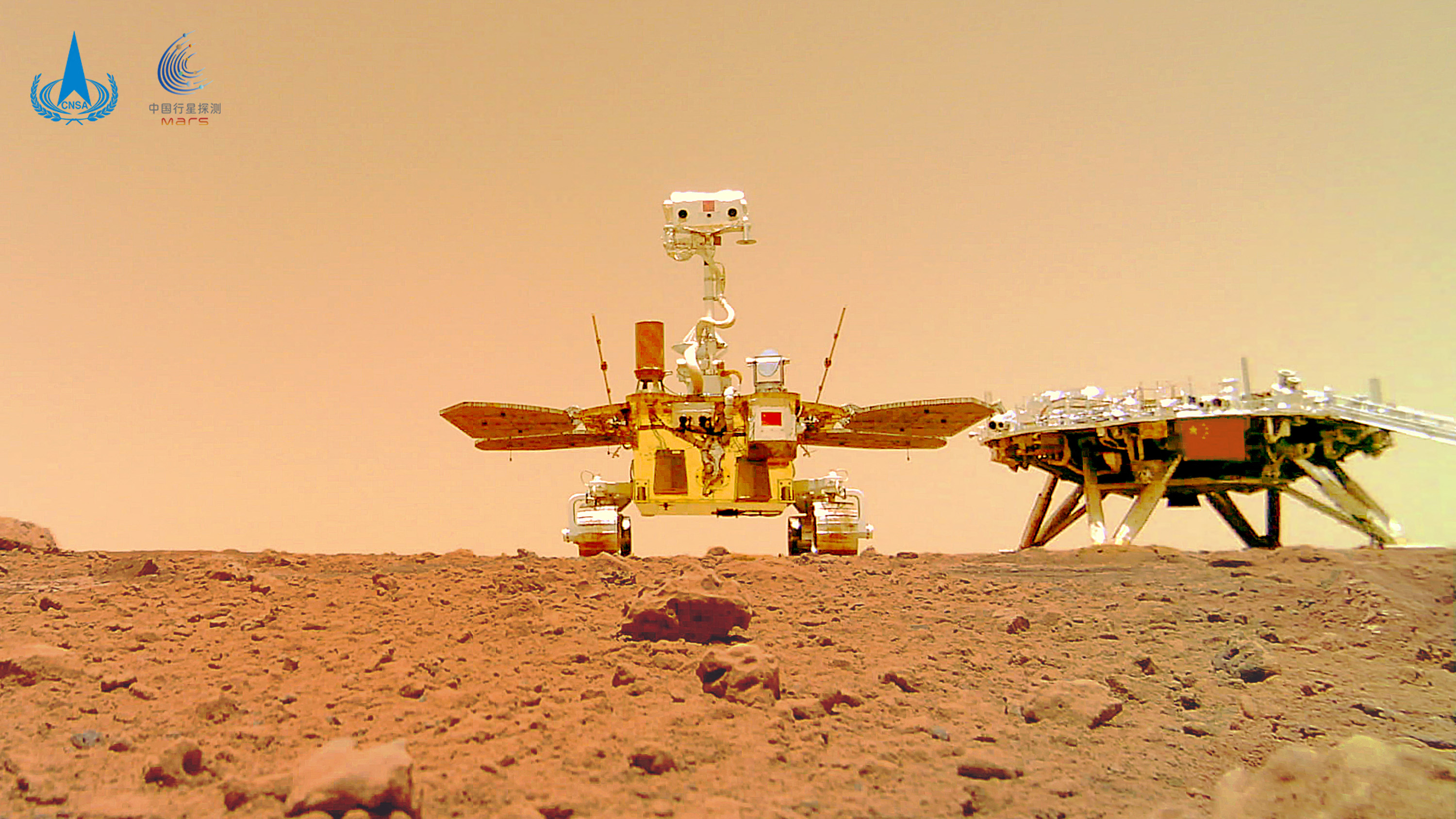 Víz és szél nyomaira bukkant a Marson a kínai marsjáró