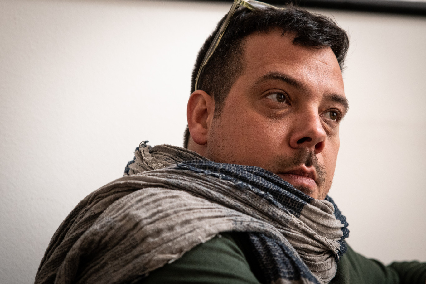 Betiltotta a rendőrség a helsinkis jogászt, mert meleg