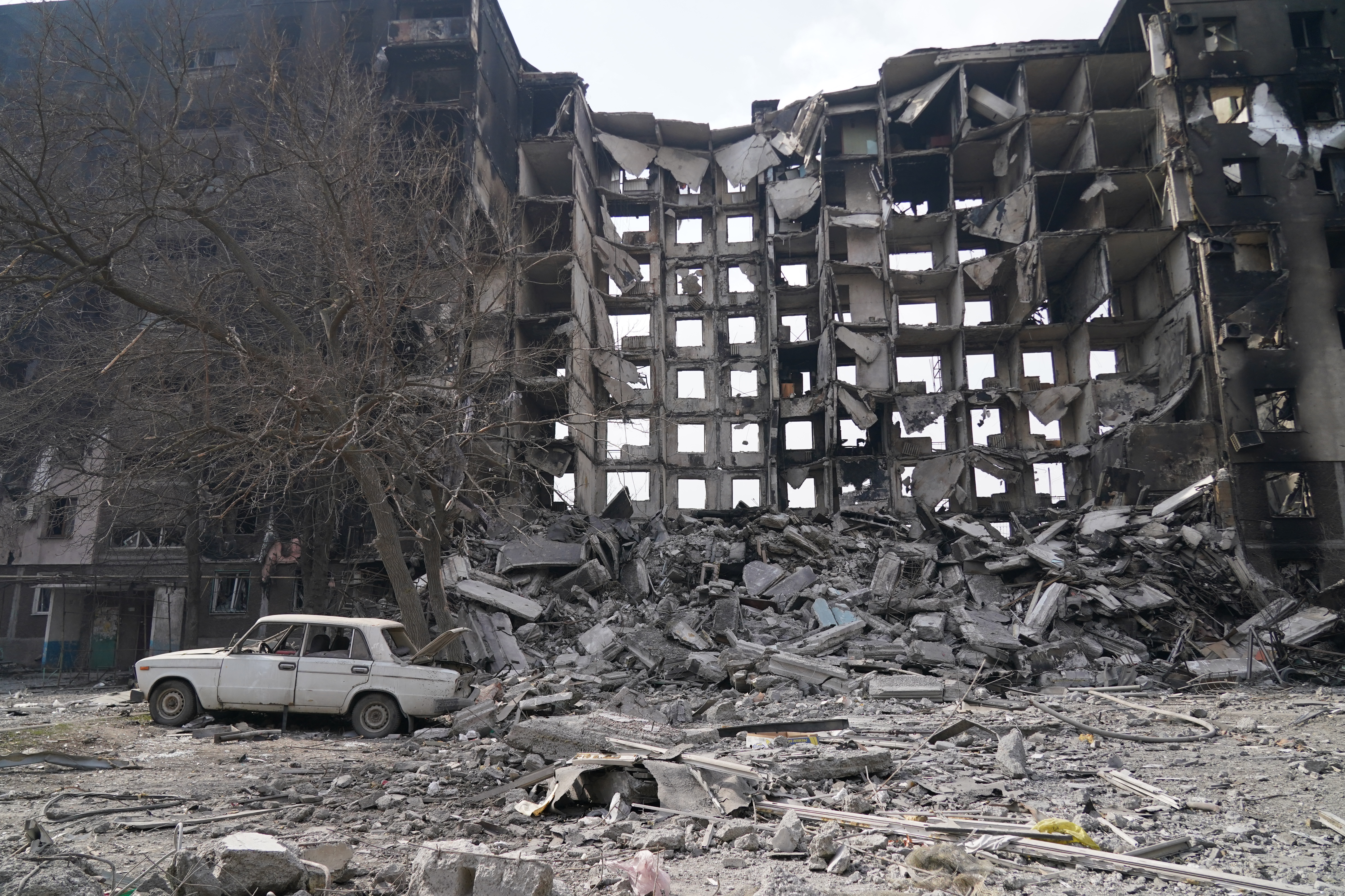 Mariupol polgármestere már a teljes lakosság evakuálását kéri