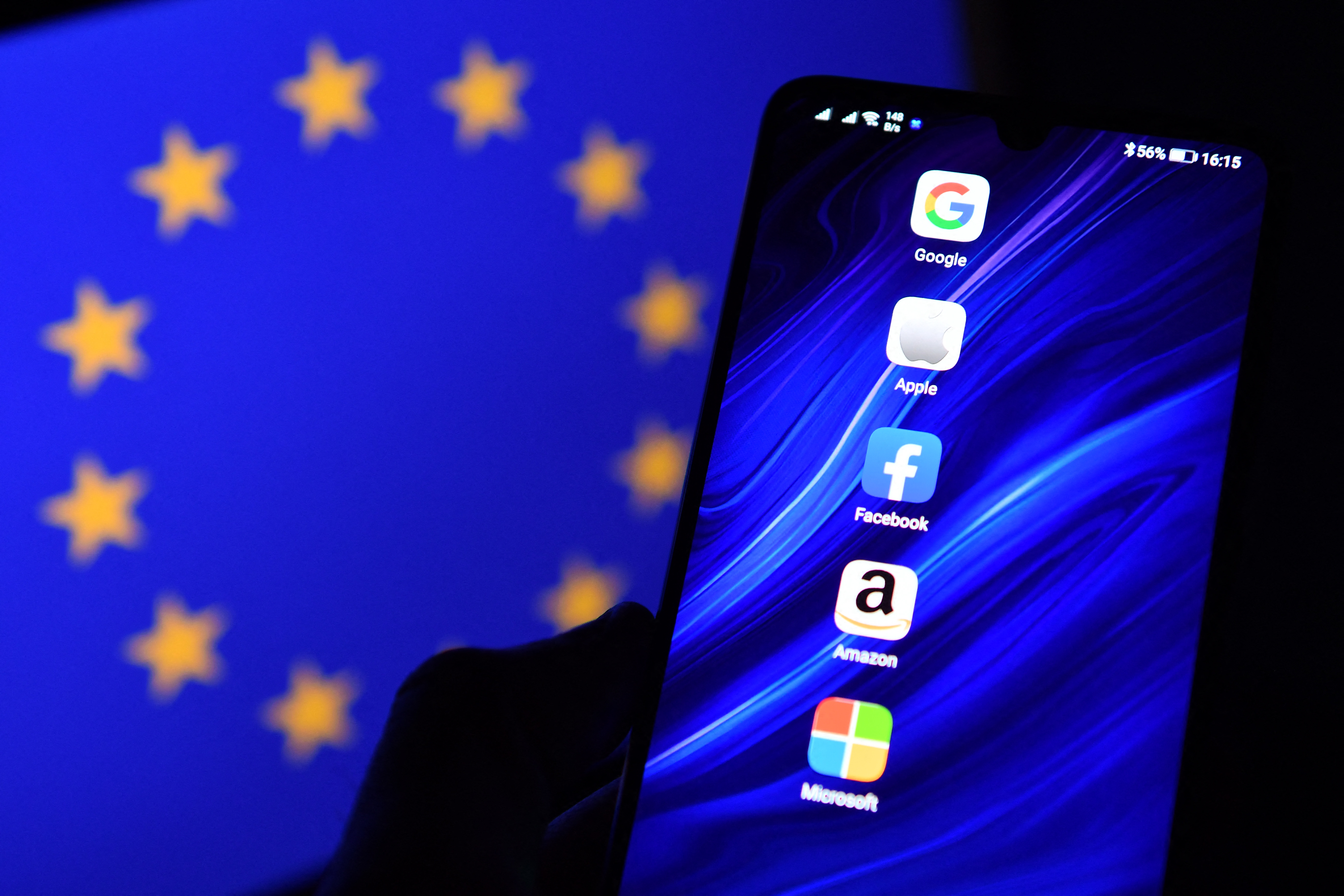 Túl nagyra nőtt a Facebook, a Google és az Apple, az EU törvényben lép fel a monopóliumok ellen