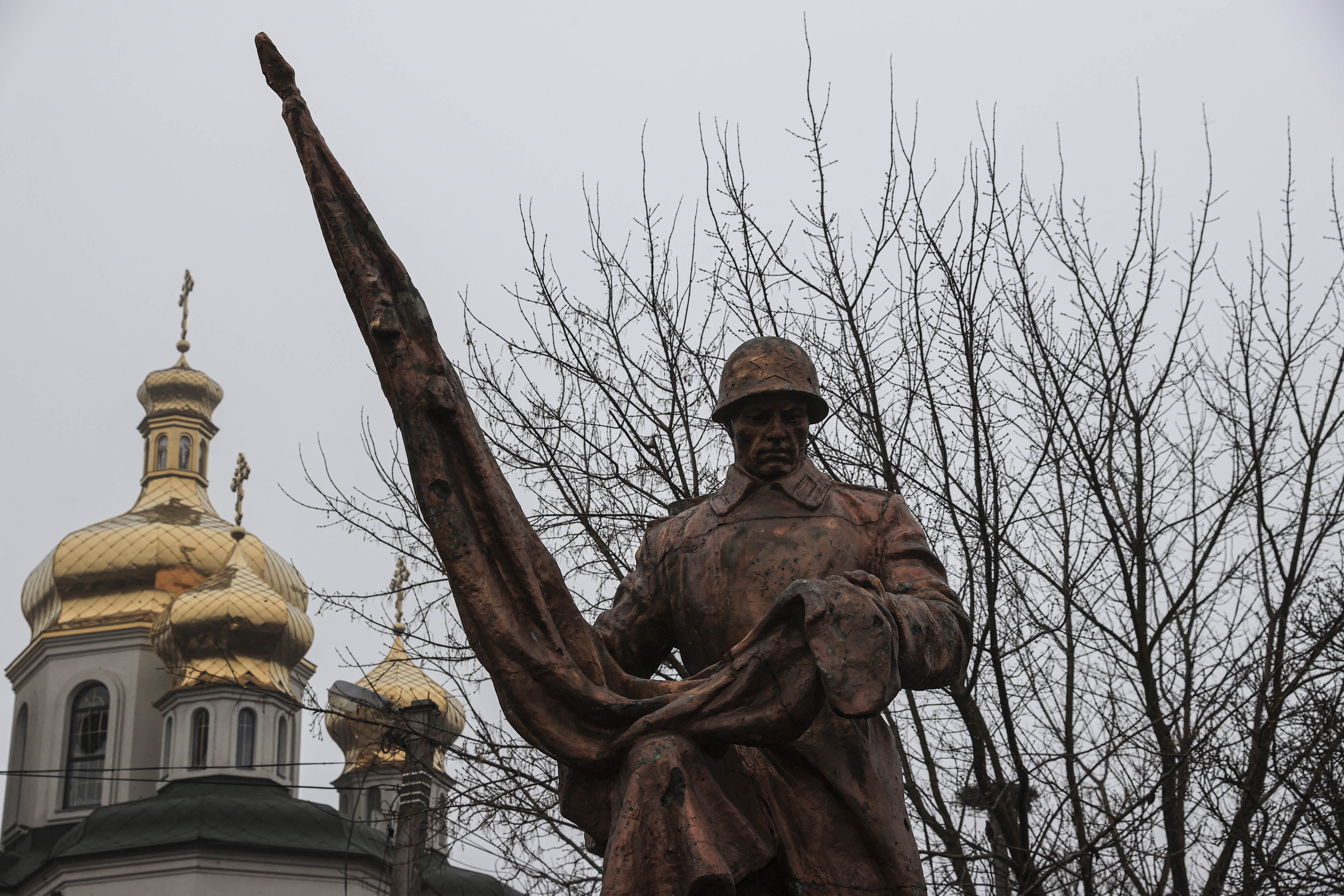 Folyamatosan szorítják ki az oroszokat a Kijev melletti városokból