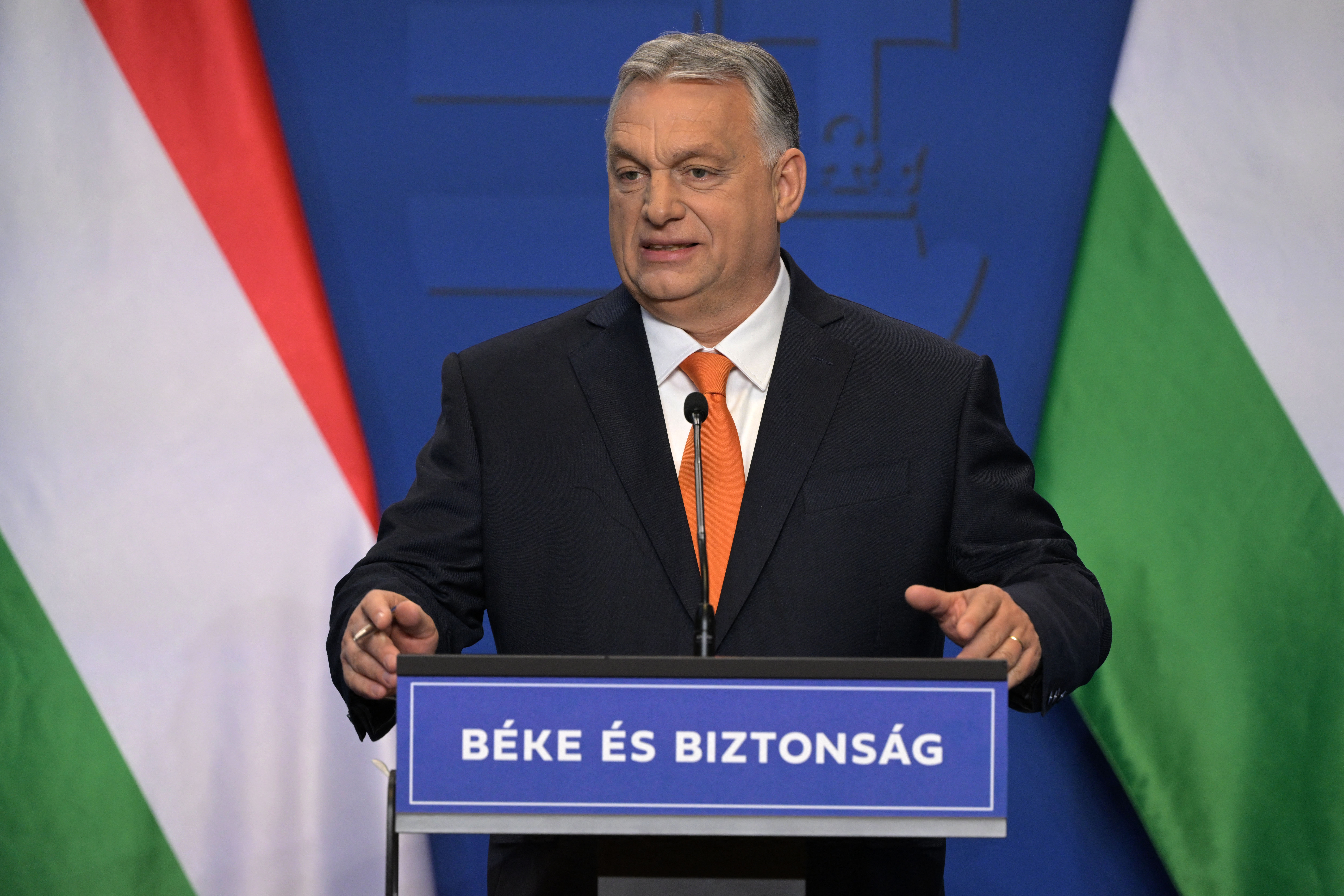 Orbán Viktor: Július 1-ig maradnak a hatósági árak