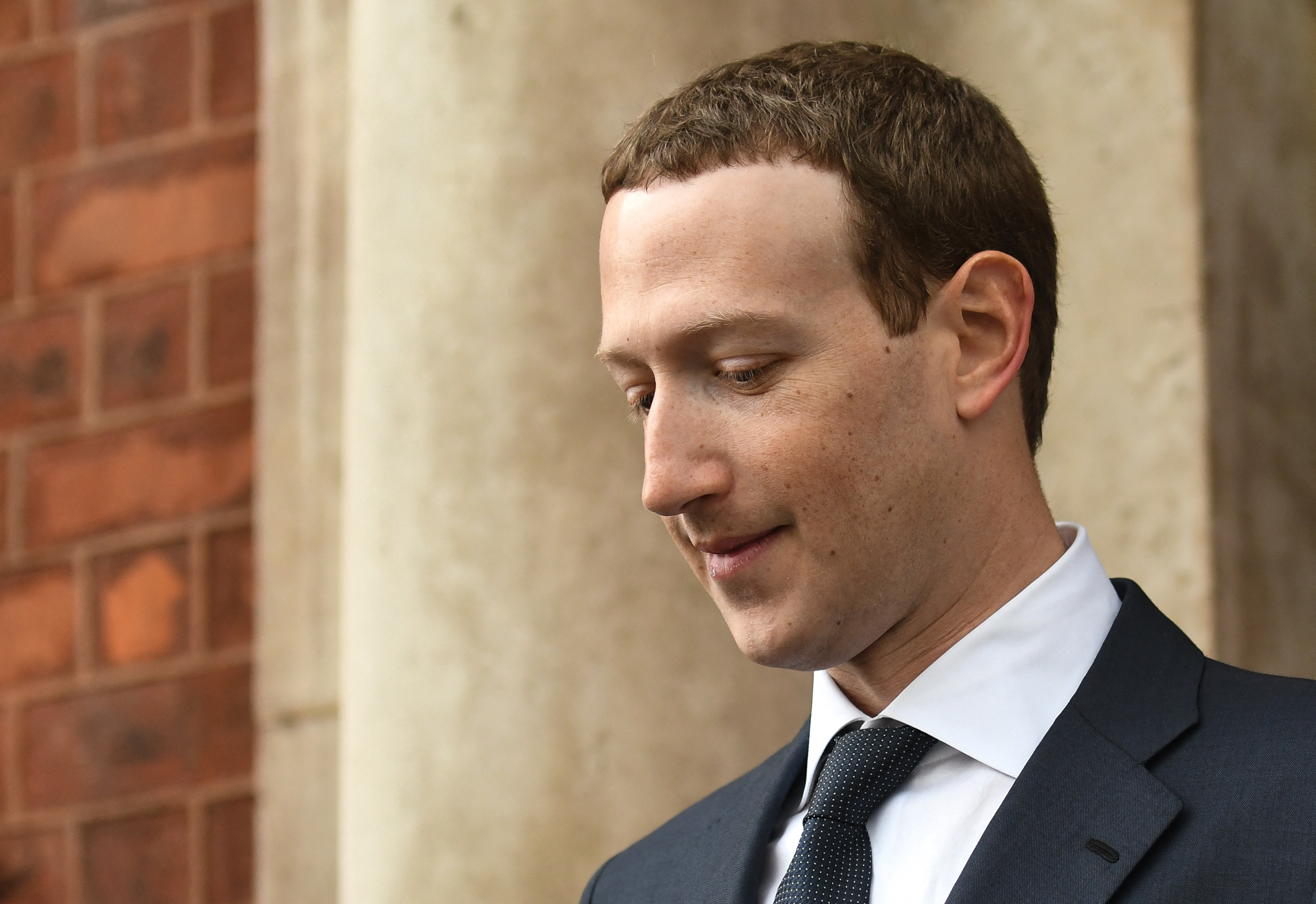 A Meta 26,8 millió dollárt költött Zuckerberg és családja védelmére