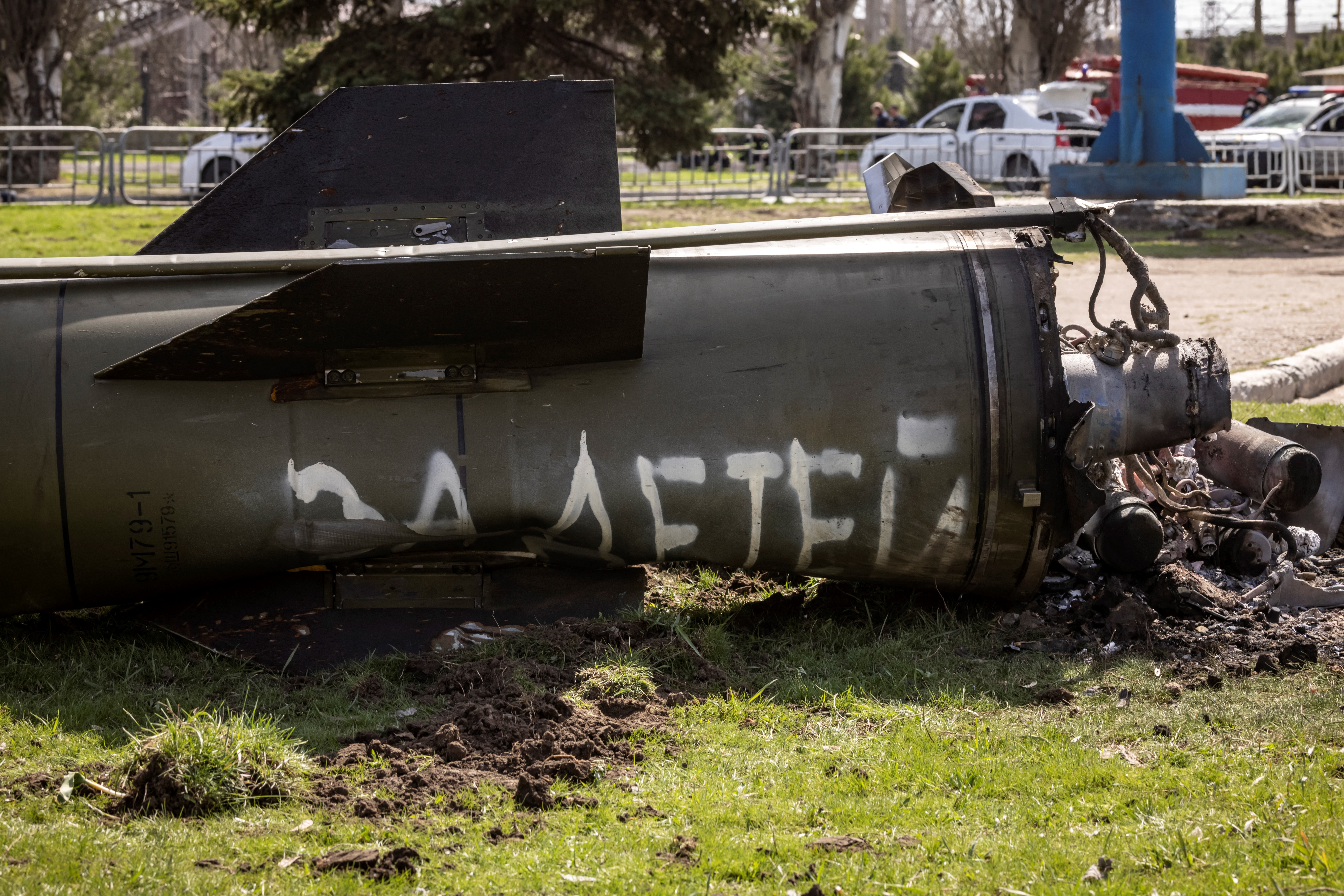 Már ötven halálos áldozata van a kramatorszki pályaudvart ért rakétacsapásnak