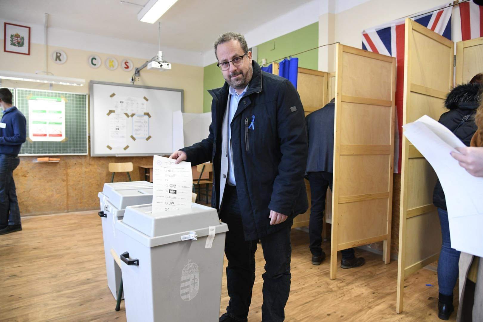 Megfordította a szavazatállást, megnyerte a XVI. kerületi mandátumot az ellenzéki Vajda Zoltán