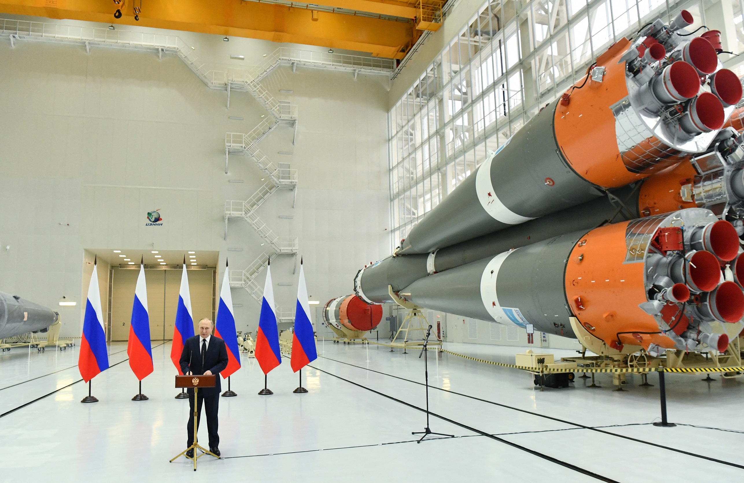 Putyin: Újraindul az orosz Hold-program