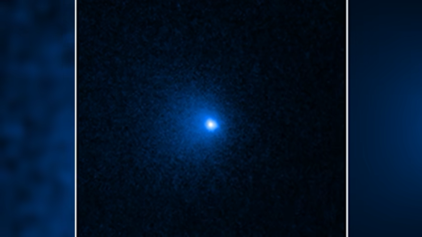 Rekordméretű üstökös közelít a Nap felé