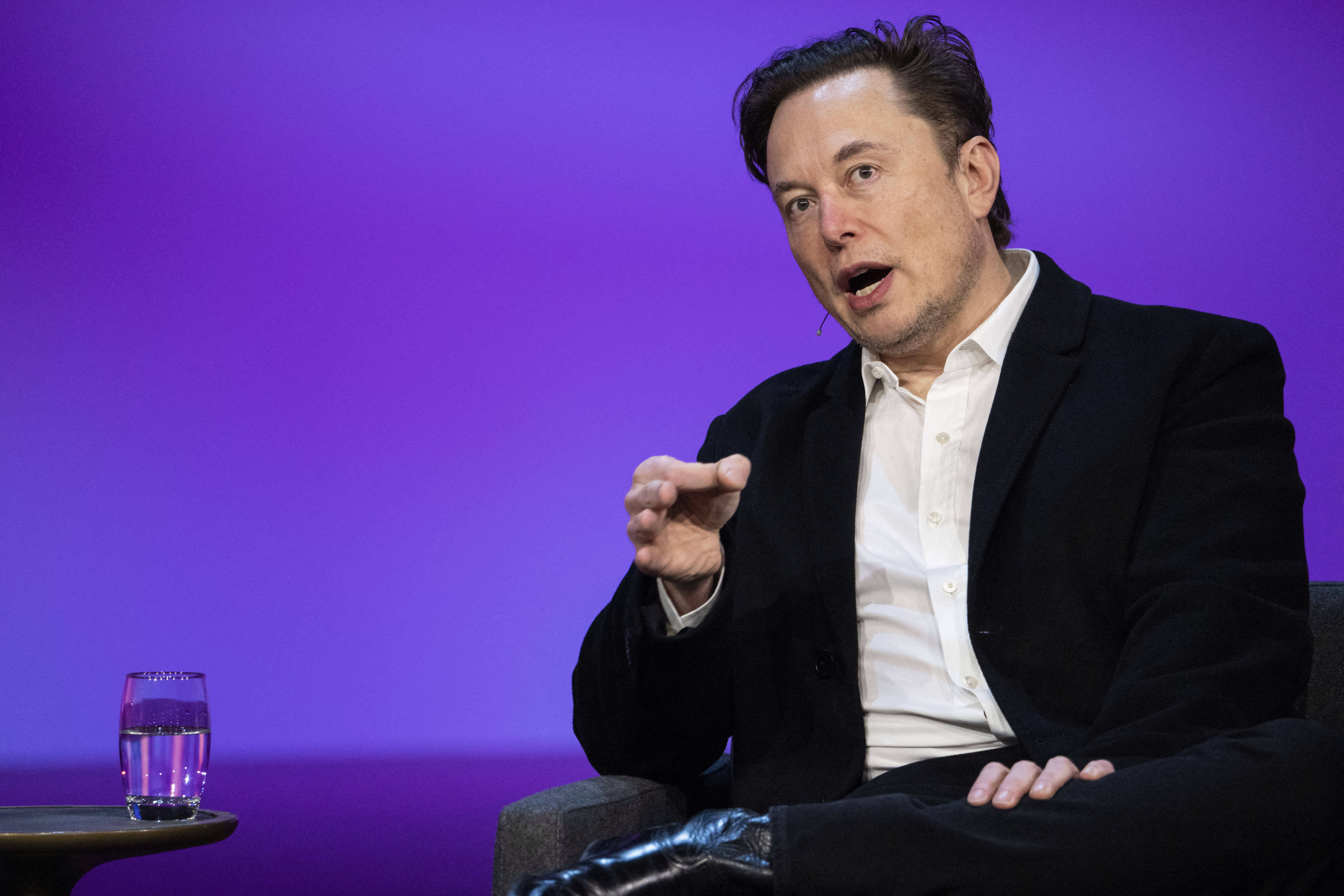 Elon Musk közölte a Tesla dolgozóival: térjenek vissza az irodába, vagy mehetnek isten hírével