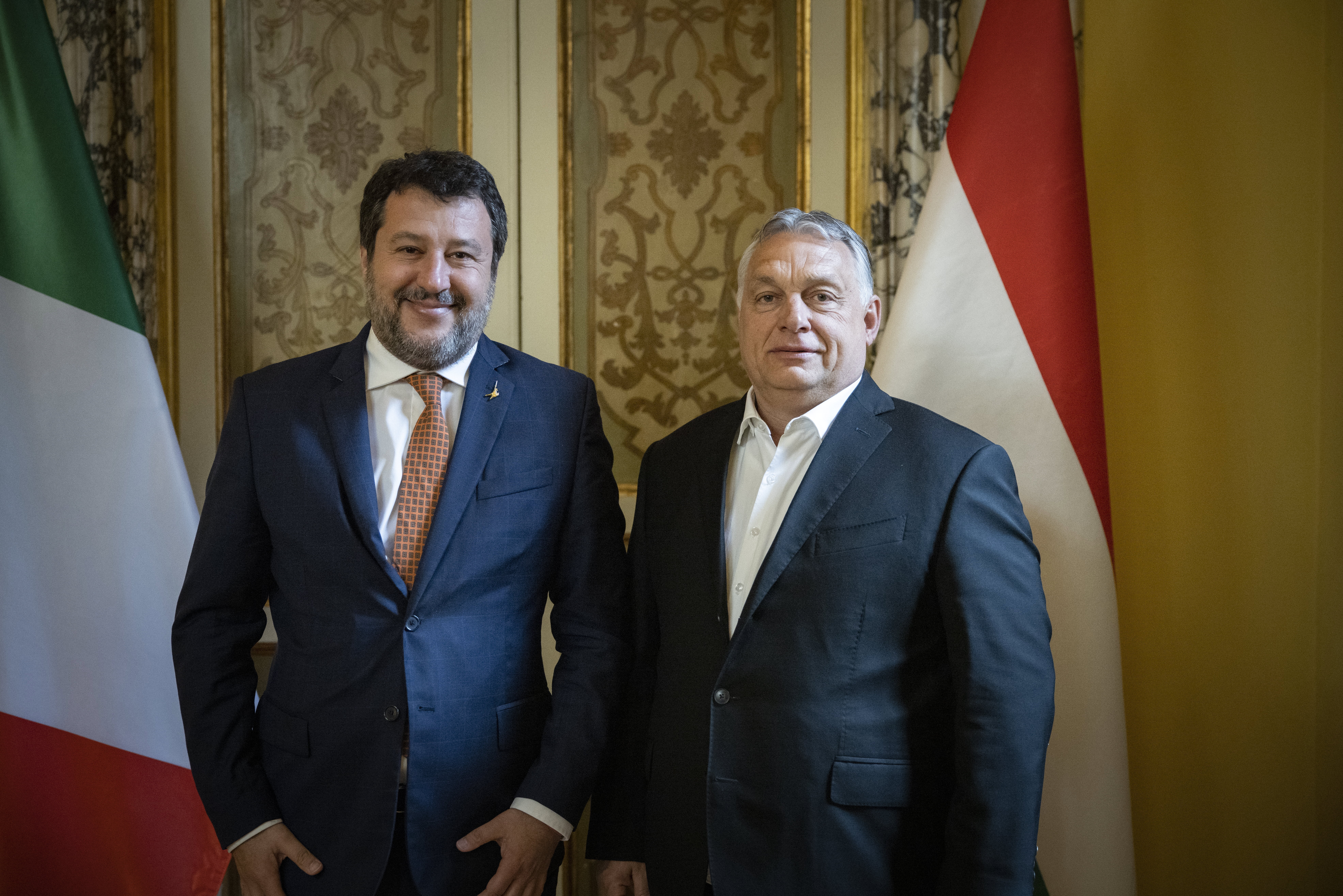 Orbán Viktor miniszterelnök, a Fidesz elnöke és az olasz Liga párt vezetője, Matteo Salvini találkozója a Római Magyar Akadémián 2022. április 21-én.