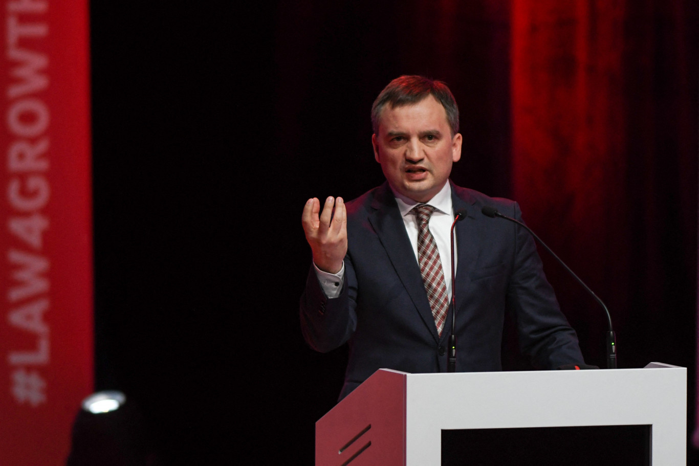 Házkutatást tartottak a volt lengyel igazságügyi miniszternél