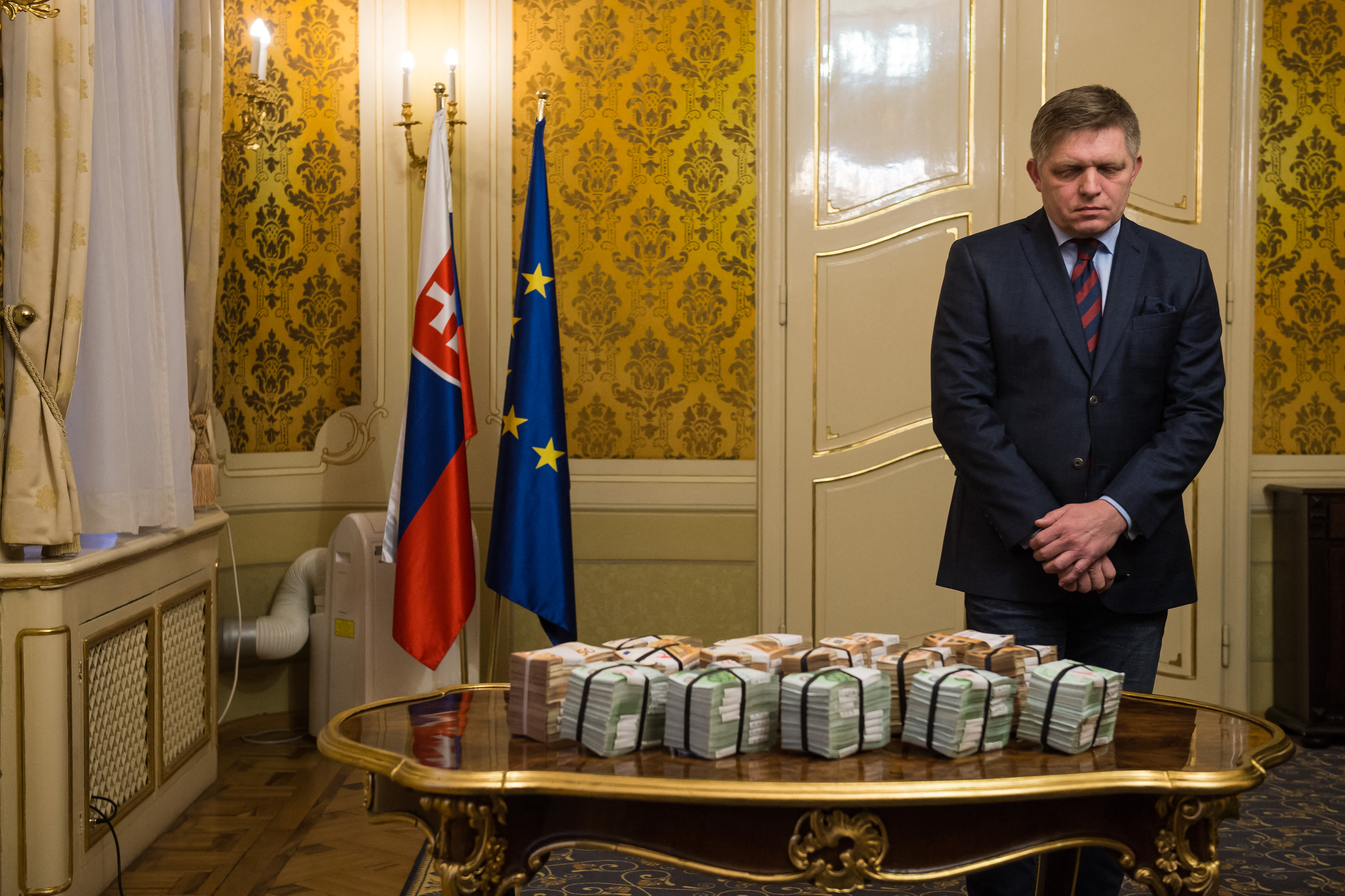 Őrizetbe venné Robert Ficót a szlovák speciális ügyészség