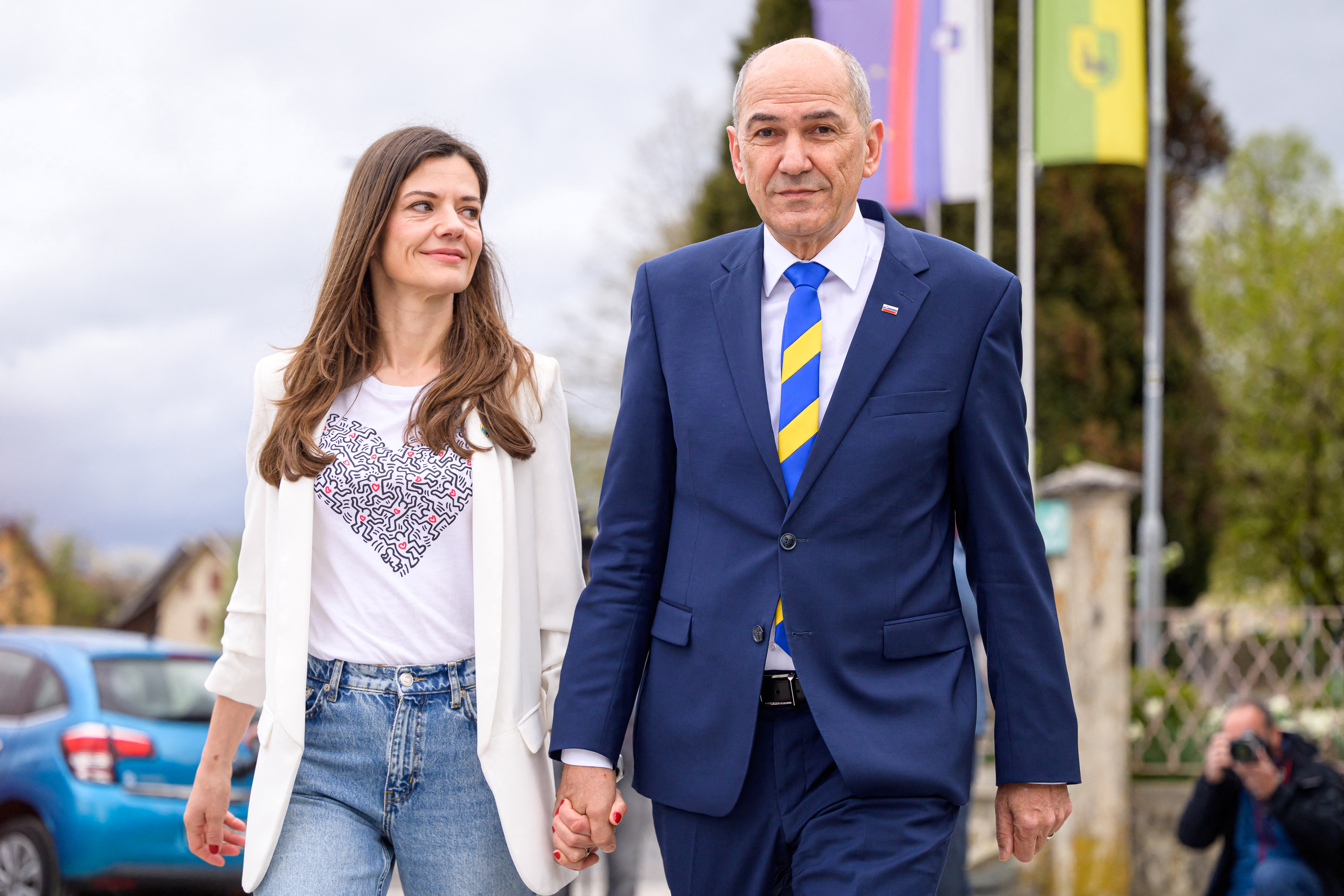 Janez Jansa és felesége a szavazatok leadása után