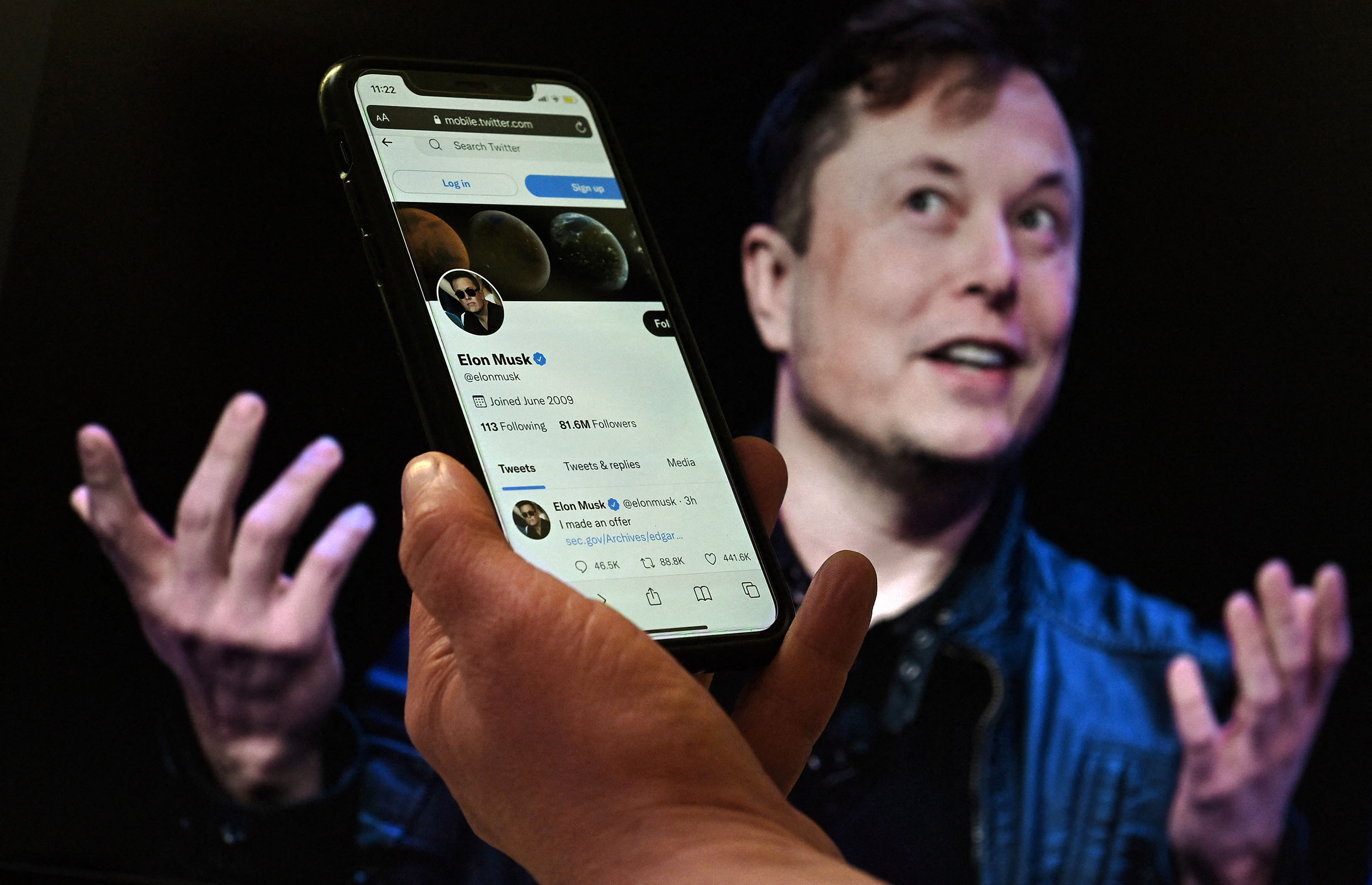 Több tízezer felhasználó menekült egy alternatív platformra, miután kiderült, hogy Elon Musk megvenné a Twittert