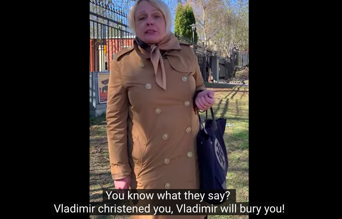 Az utcán támadt egy ukrán nőre a Svédországban élő orosz tanárnő, gyorsan utolérte a végzete