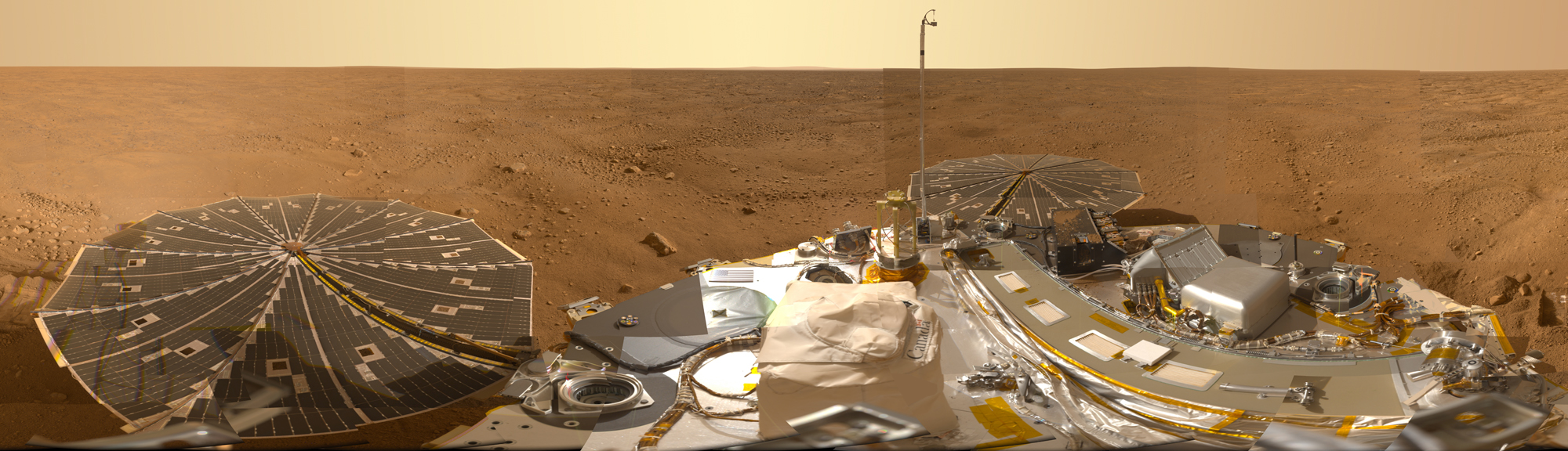 A Mars Life Explorer a NASA Phoenix szondájának fejlettebb műszerekkel felszerelt utódja lenne. A Phoenix 2008-as panorámaképén jól látszanak a Vastitas Borealis síkságot borító négyszögletes, permafroszt formációk