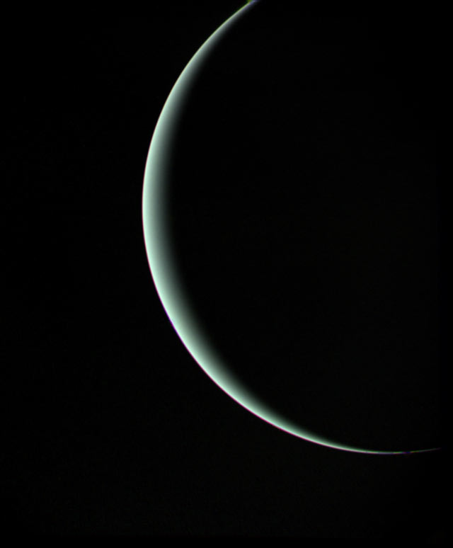 Az Uránuszra a legnagyobb közelsége után visszatekintő Voyager-2 űrszonda 1986. január 25-ei felvétele