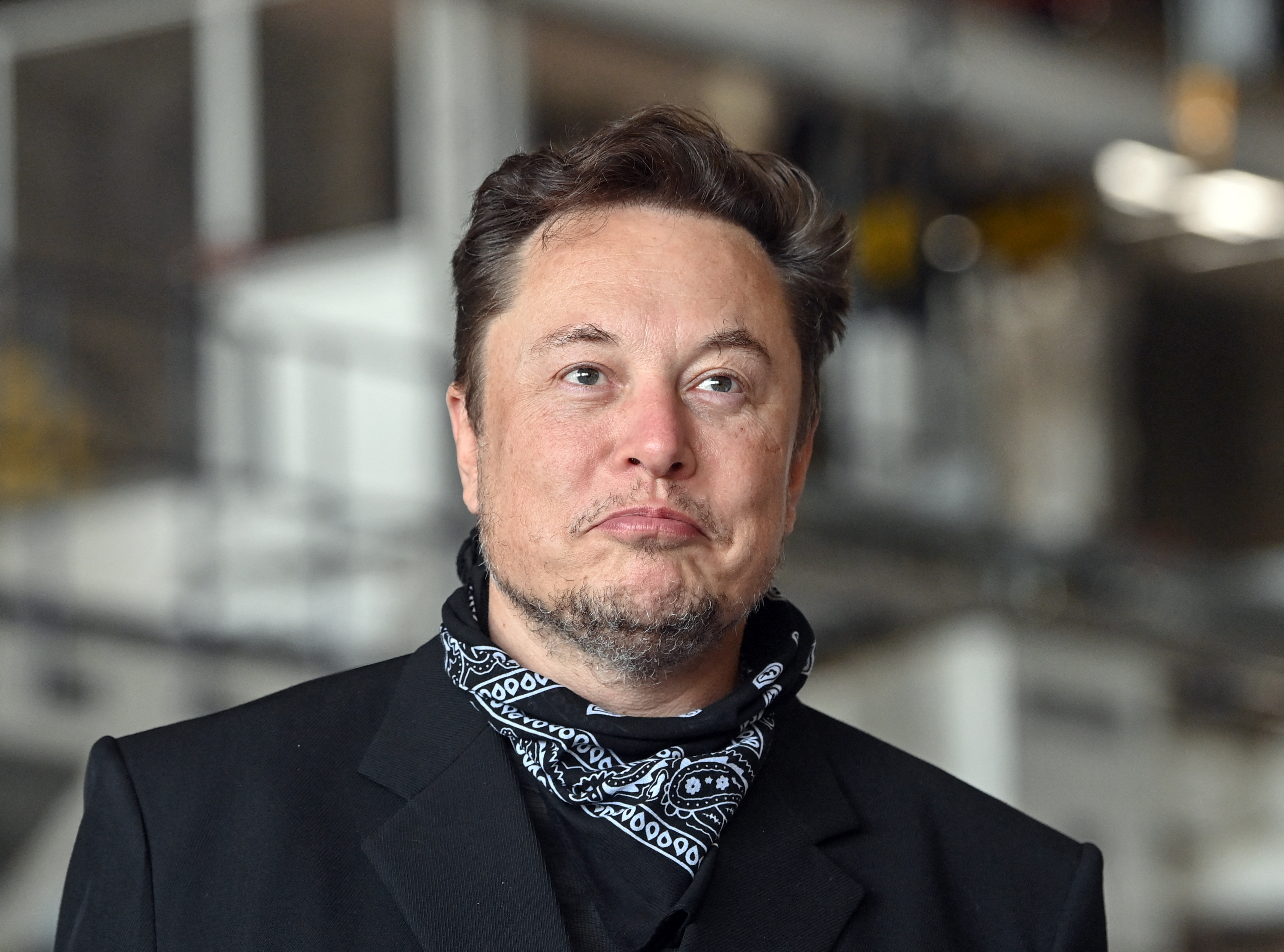 Elon Musk szavazást indított a Twitteren az elcsatolt ukrán területekről, Zelenszkij szavazással vágott vissza