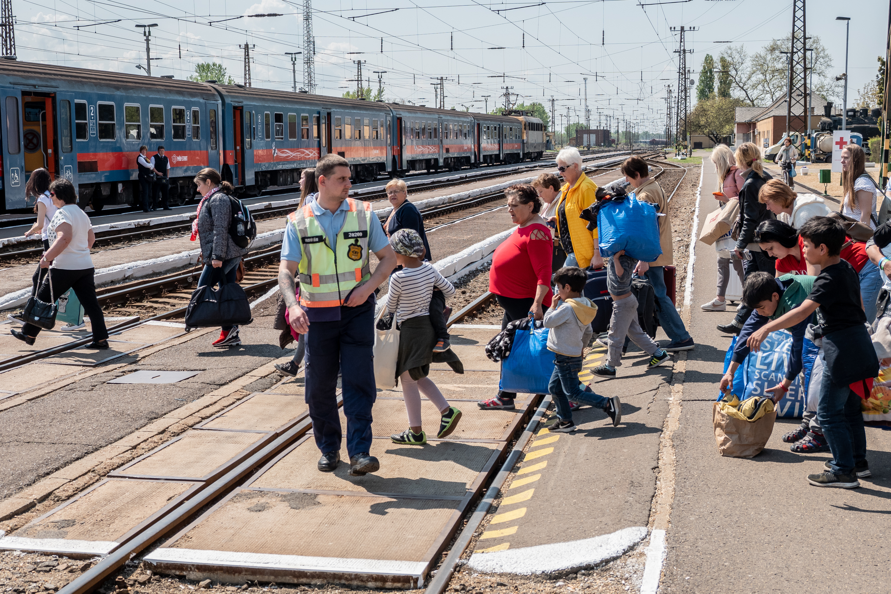 Csehország Magyarországra küldené a hozzájuk menekült ukrán-magyar kettős állampolgársággal rendelkező romákat