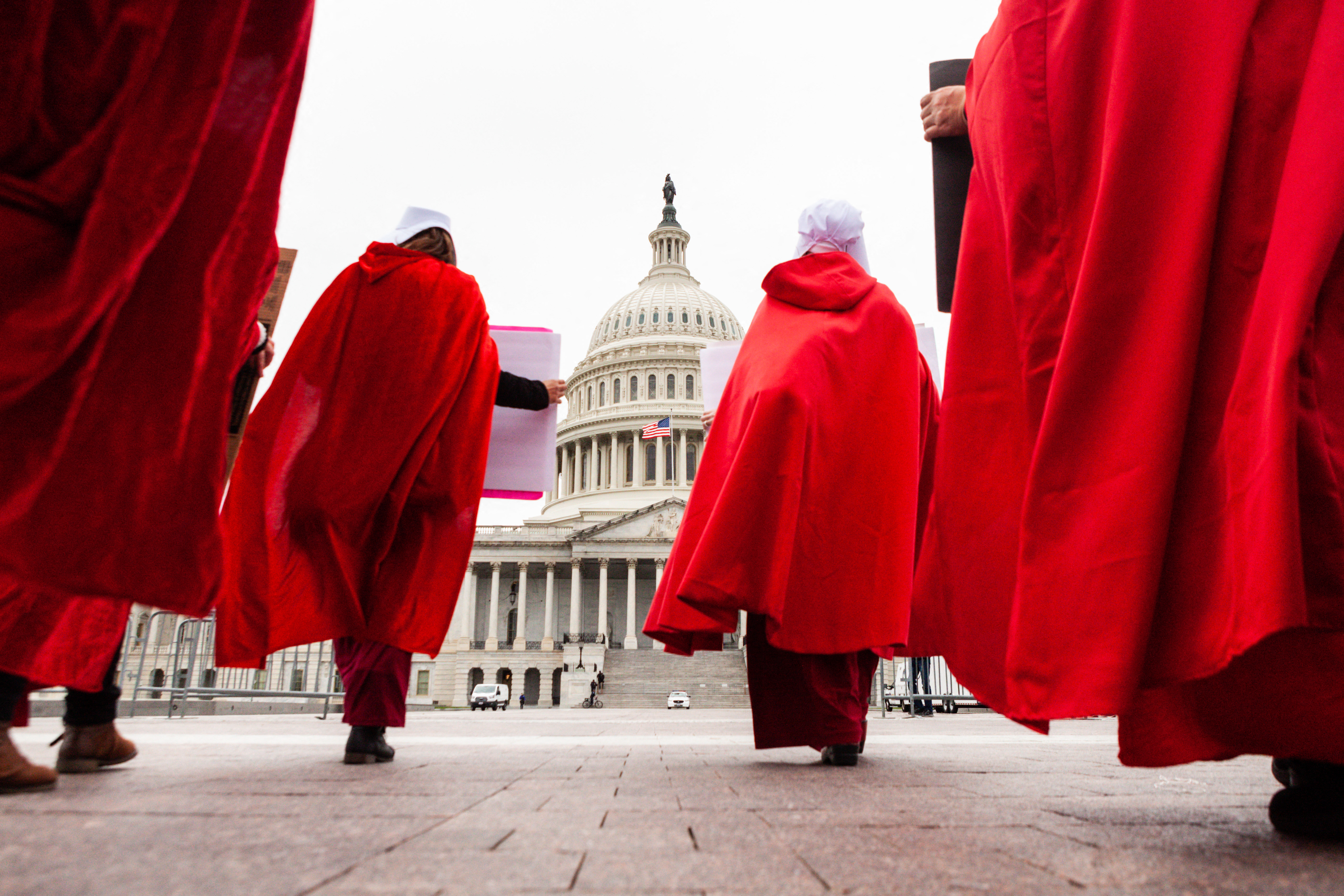 Az amerikai Legfelsőbb Bíróság felszámolta az abortuszhoz való jog alkotmányos védelmét