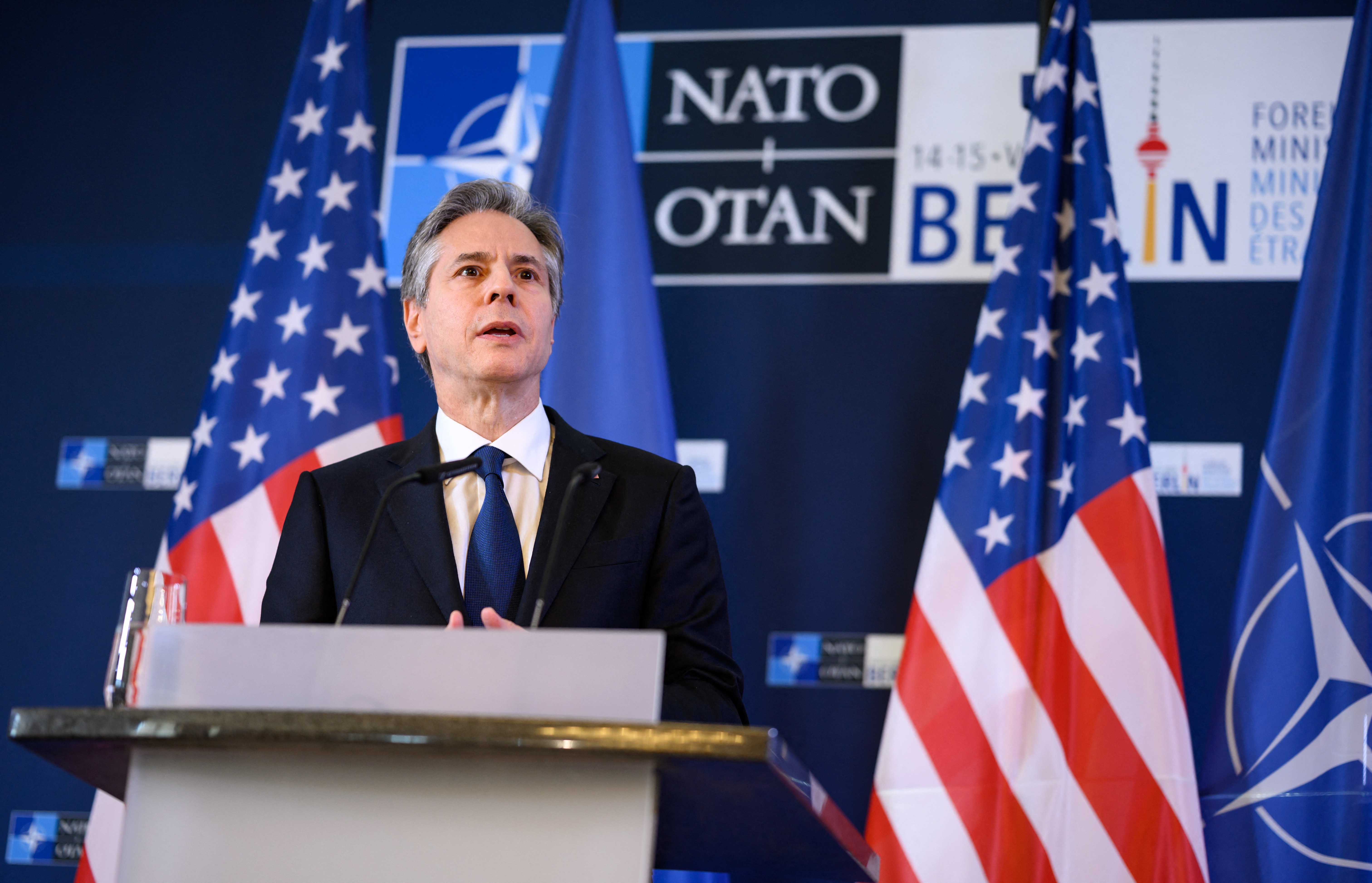 Blinken és Stoltenberg is biztos benne, hogy nem lesz akadálya a skandináv országok NATO-tagságának