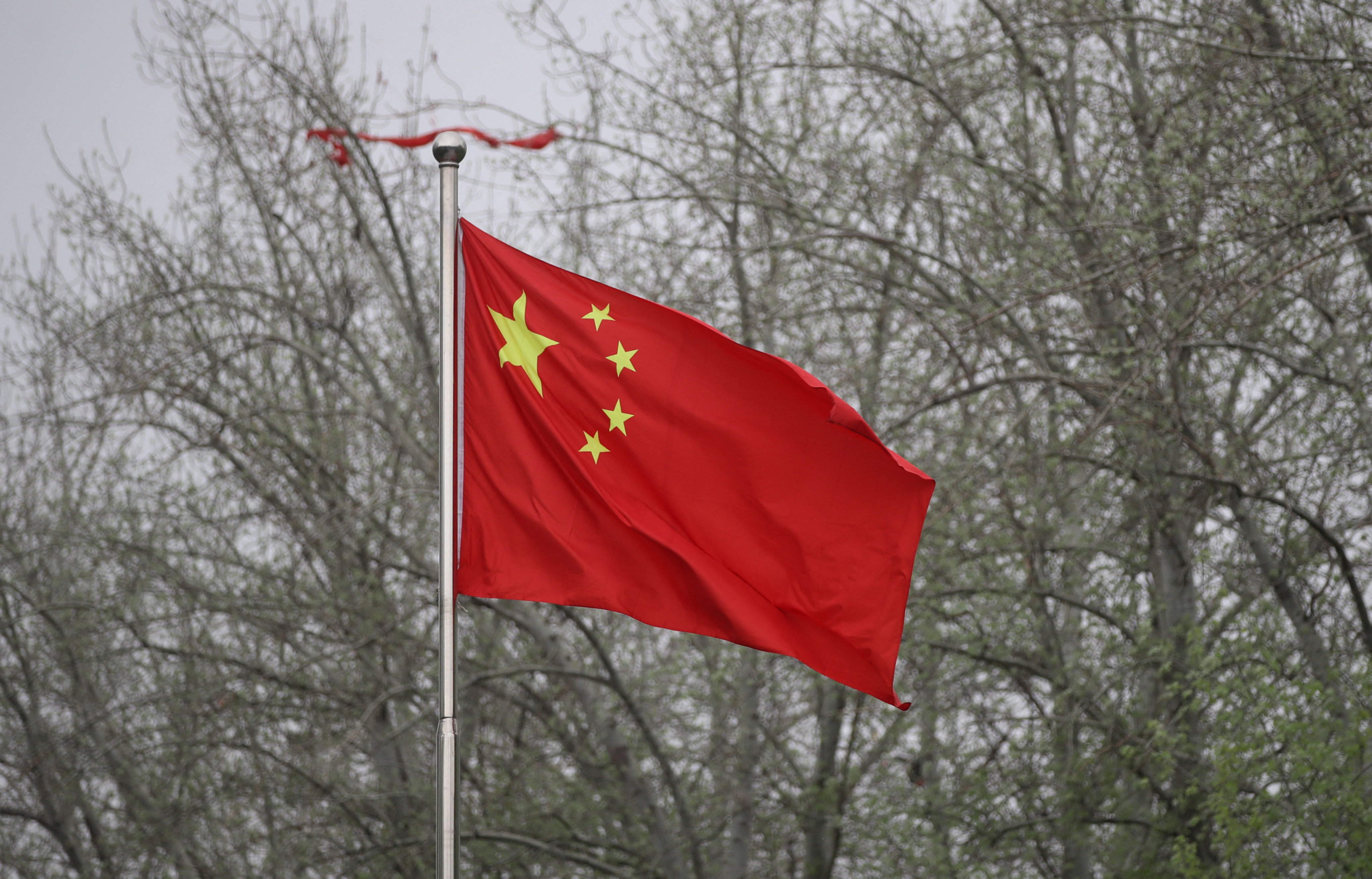 The United States accuses five people of spying on China