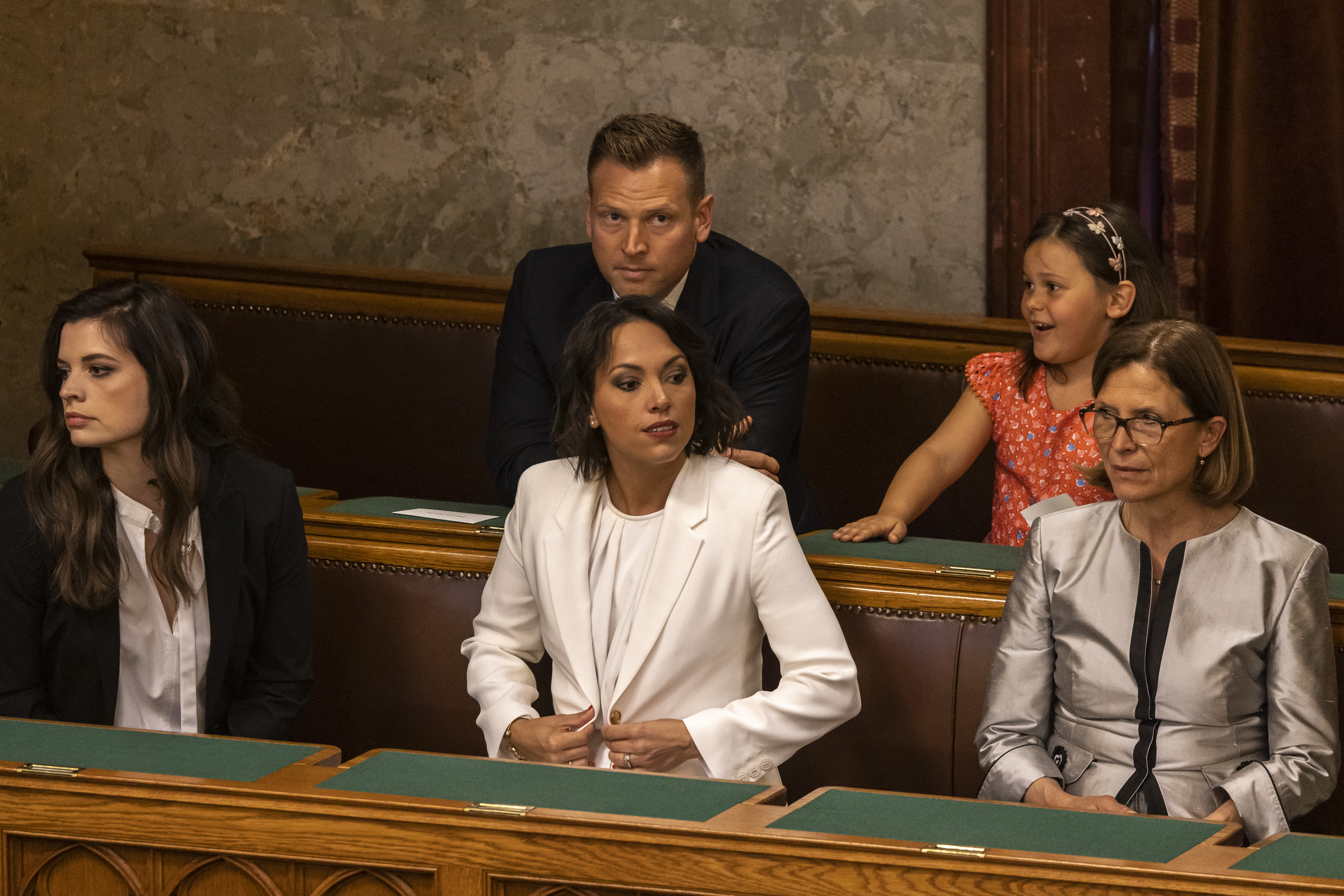 Dolgozatra készültek a diákok a Corvinuson, végül Orbán Ráhelt kellett hallgatniuk