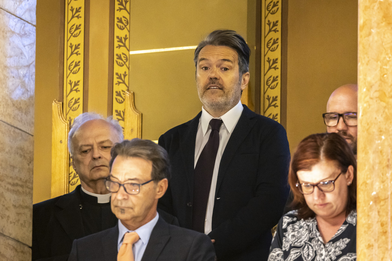 Friss hírek: Pedig semmilyen hivatalos pozíciója sem volt a kormányzatban.
