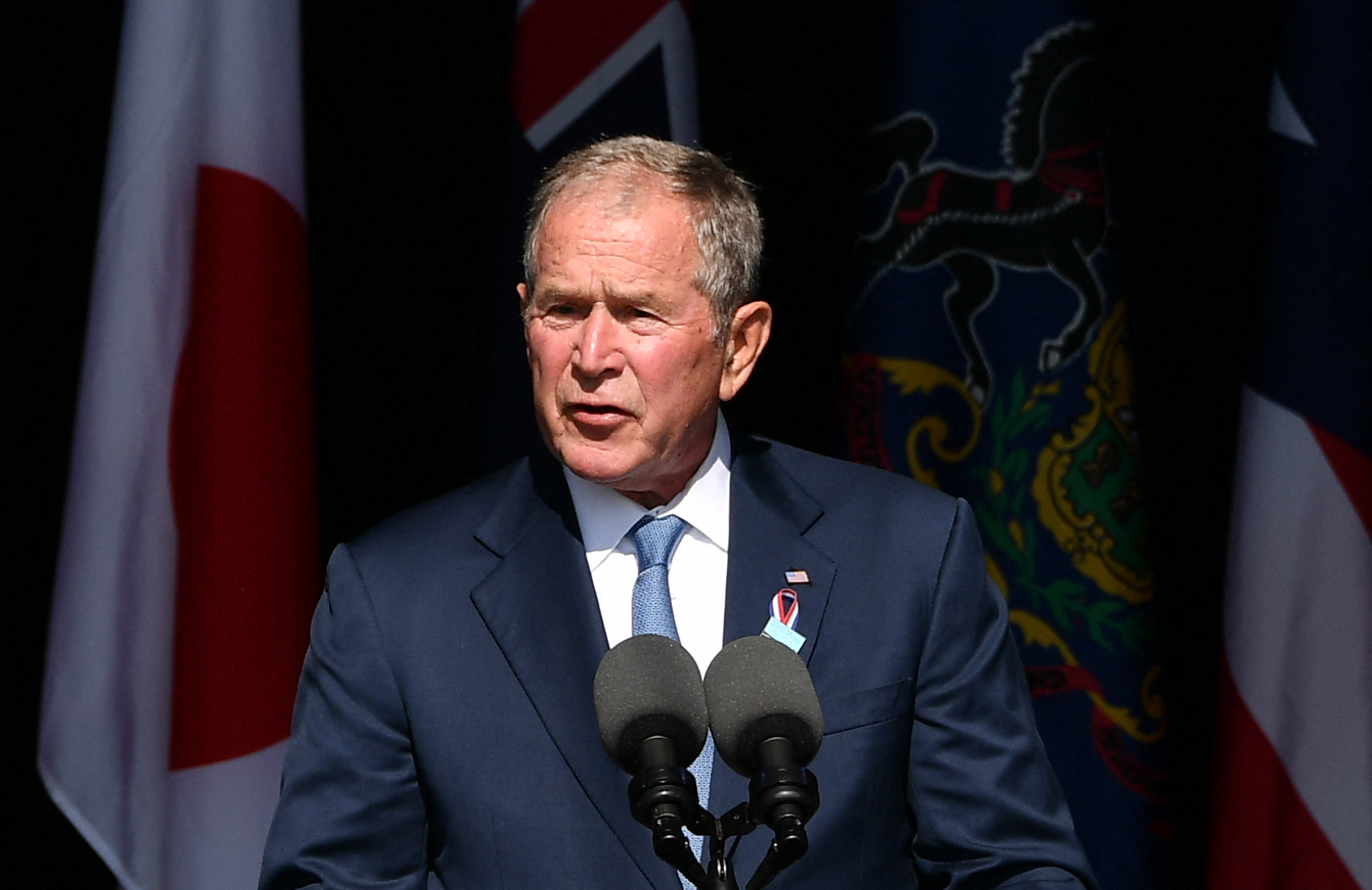George W. Bush: Indokolatlanul és brutálisan lerohanták Irakot... Vagyis Ukrajnát