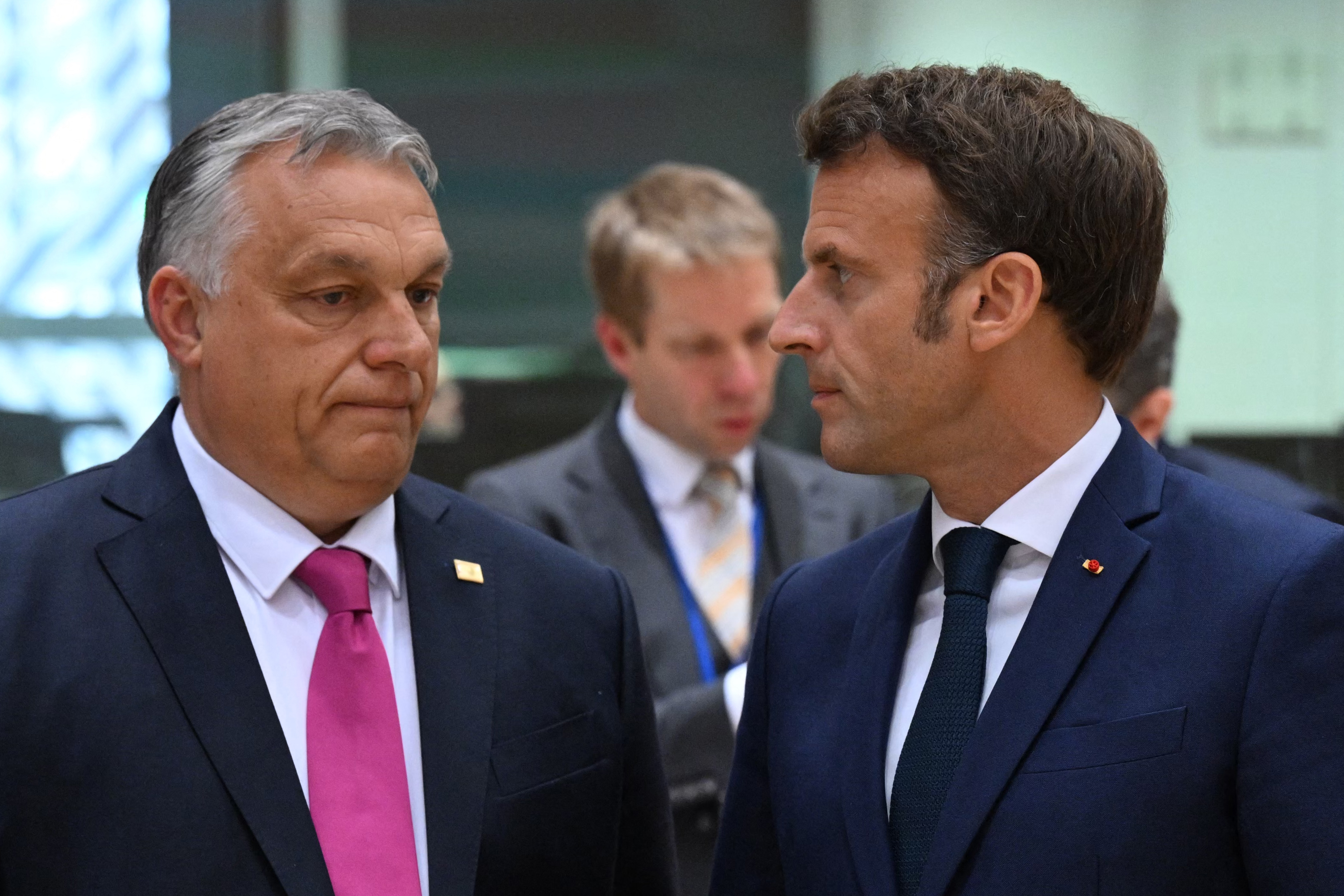 Orbán sikeres zsarolásaként értékelik az embargós megállapodást