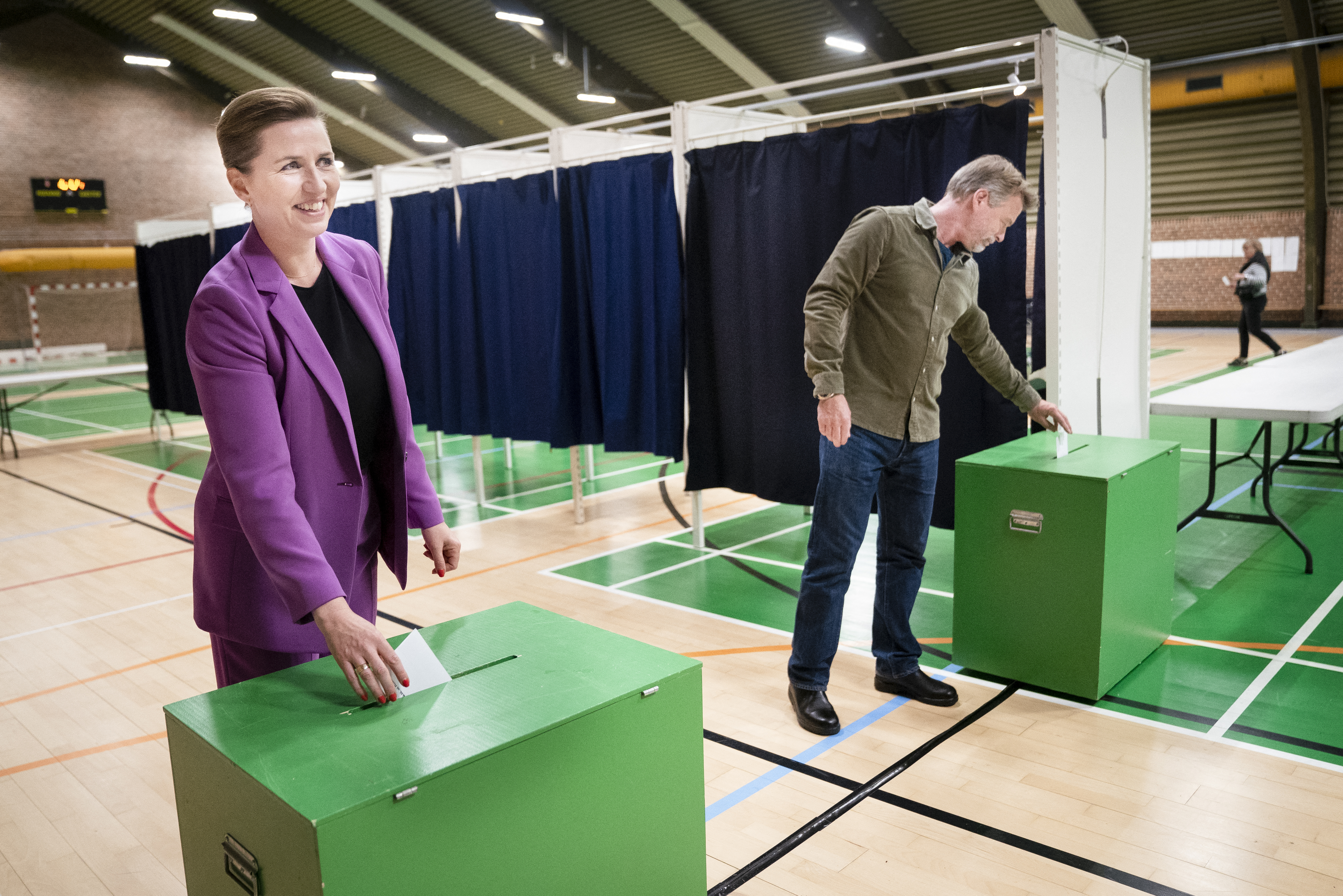 Megszavazták a dánok, hogy csatlakozzanak a közös európai védelmi politikához