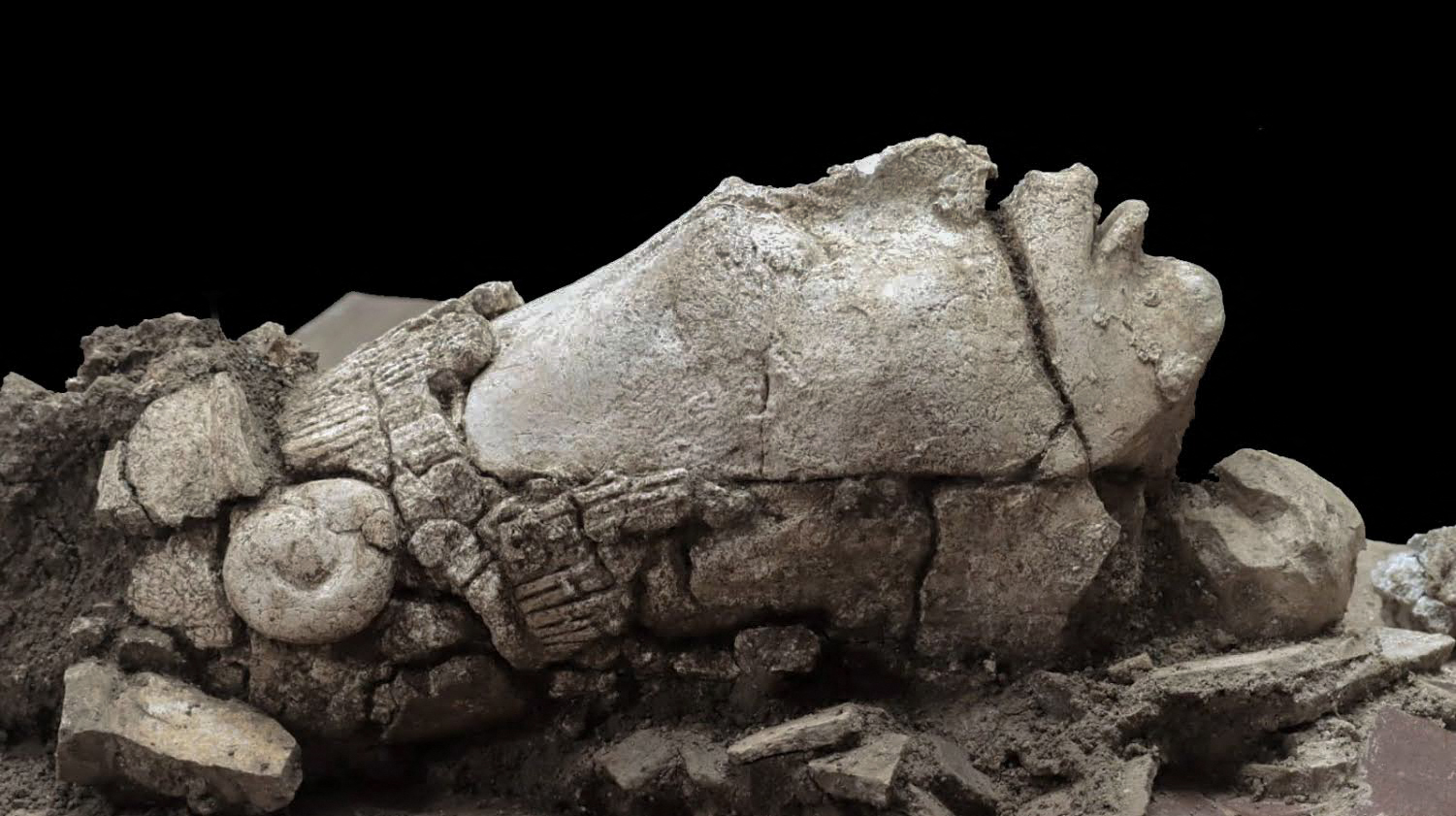Maja kukoricaisten 1300 éves szobrát fedezték fel Mexikóban