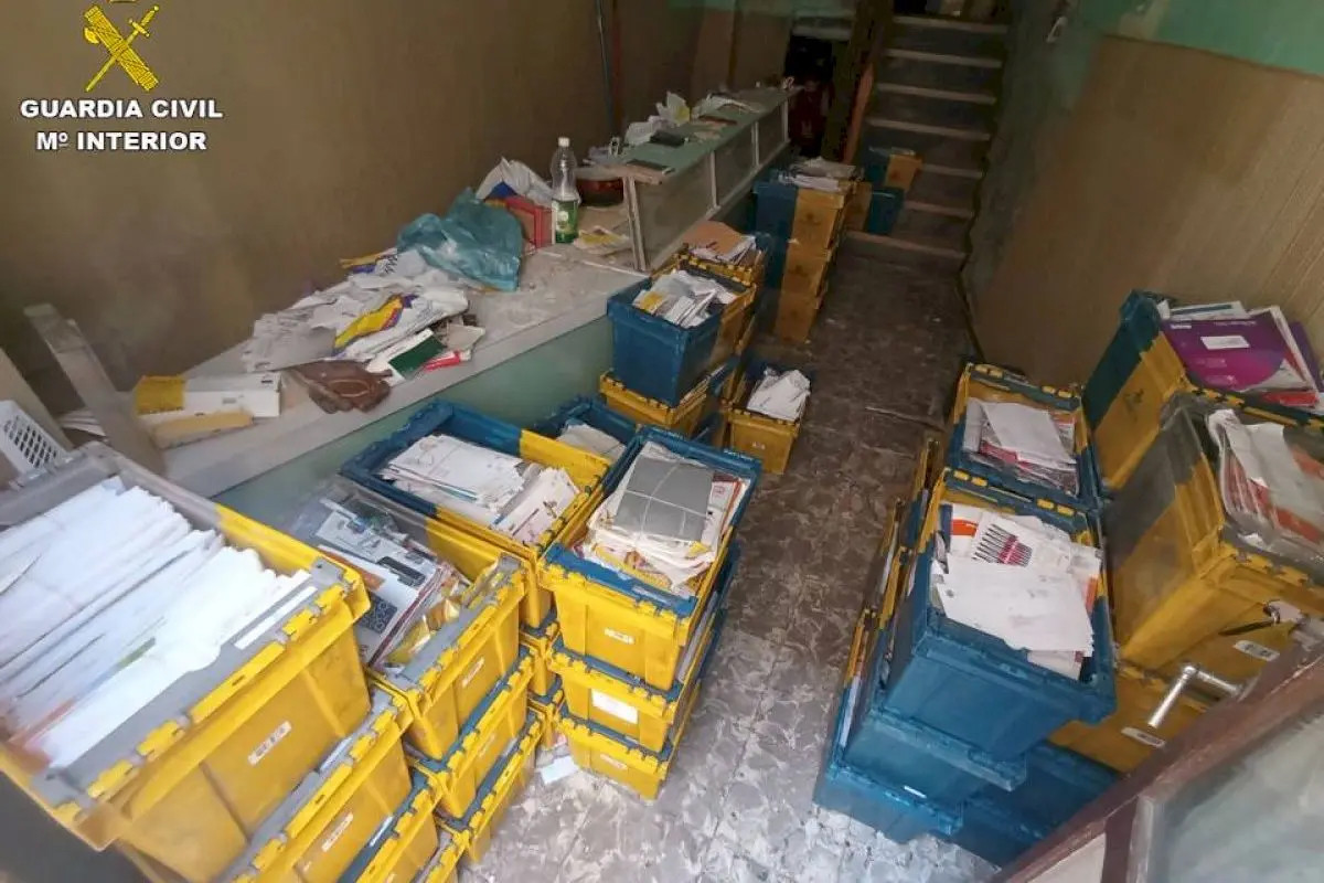 20 ezer levelet találtak egy spanyol postás lakásában