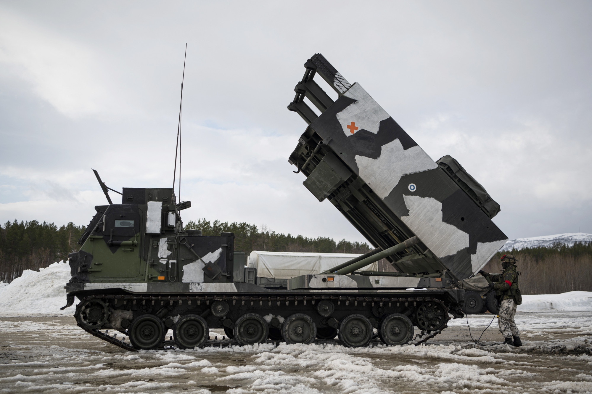 Putyin fenyegetése ellenére a britek is adnak nagy hatótávolságú rakétarendszereket Ukrajnának