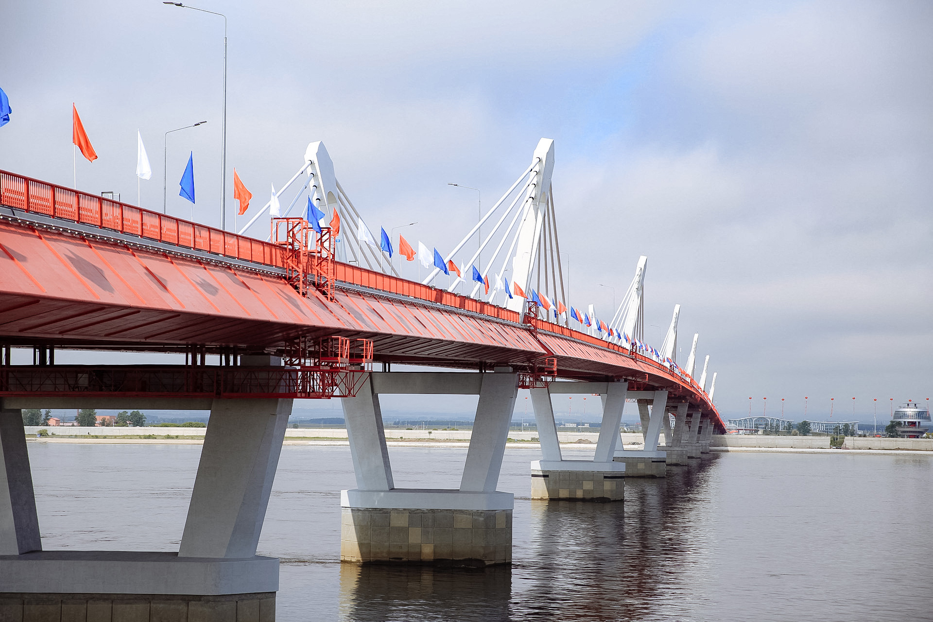Megépült az első közúti híd Oroszország és Kína között