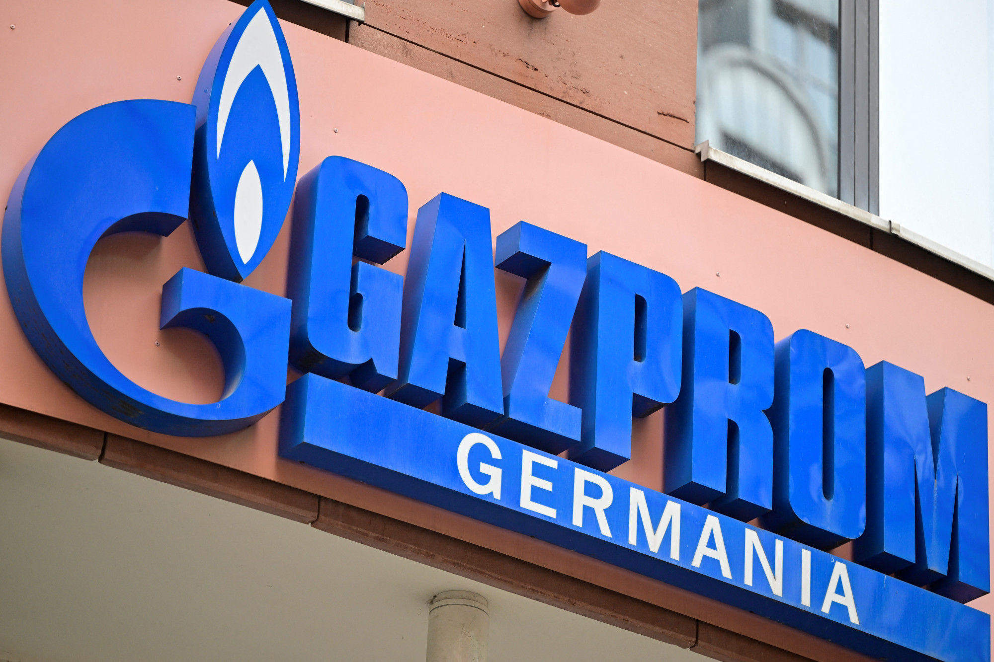 Állami kölcsönből menti meg a Gazprom leányvállalatát a német kormány