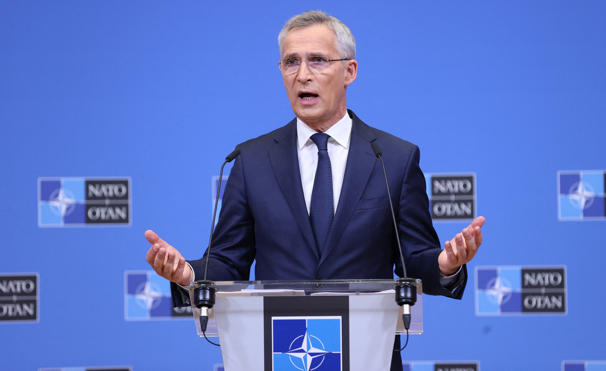 A NATO főtitkár szerint „veszélyes és meggondolatlan”, hogy Putyin atomcsapással fenyegetőzik