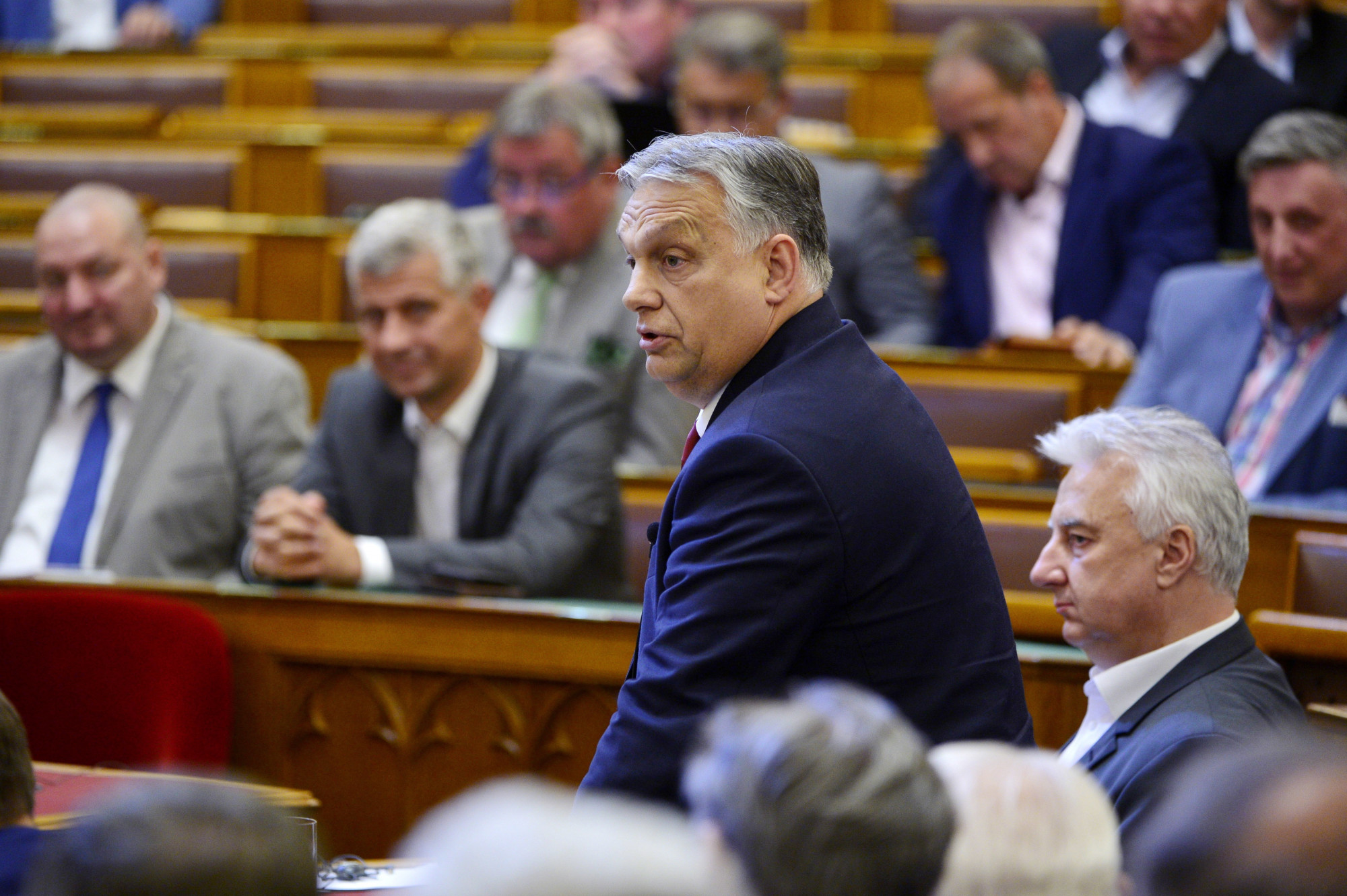 Orbán úgy tervez, hogy még 2036-ban is pozícióban lesz, kész együttműködni a Mi Hazánkkal