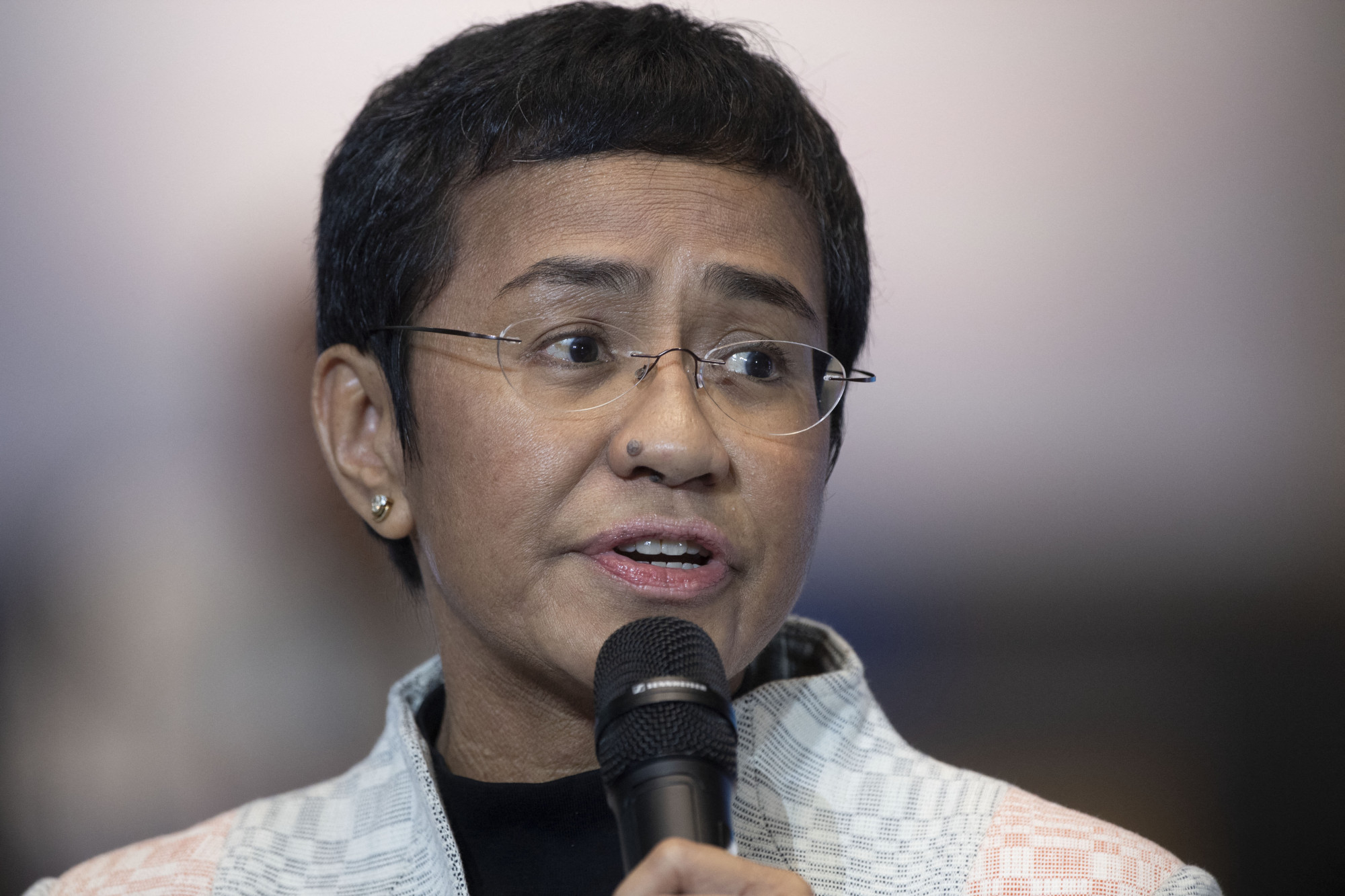 A Fülöp-szigeteken újra elrendelték a Nobel-békedíjas Maria Ressa oknyomozó hírportáljának leállítását