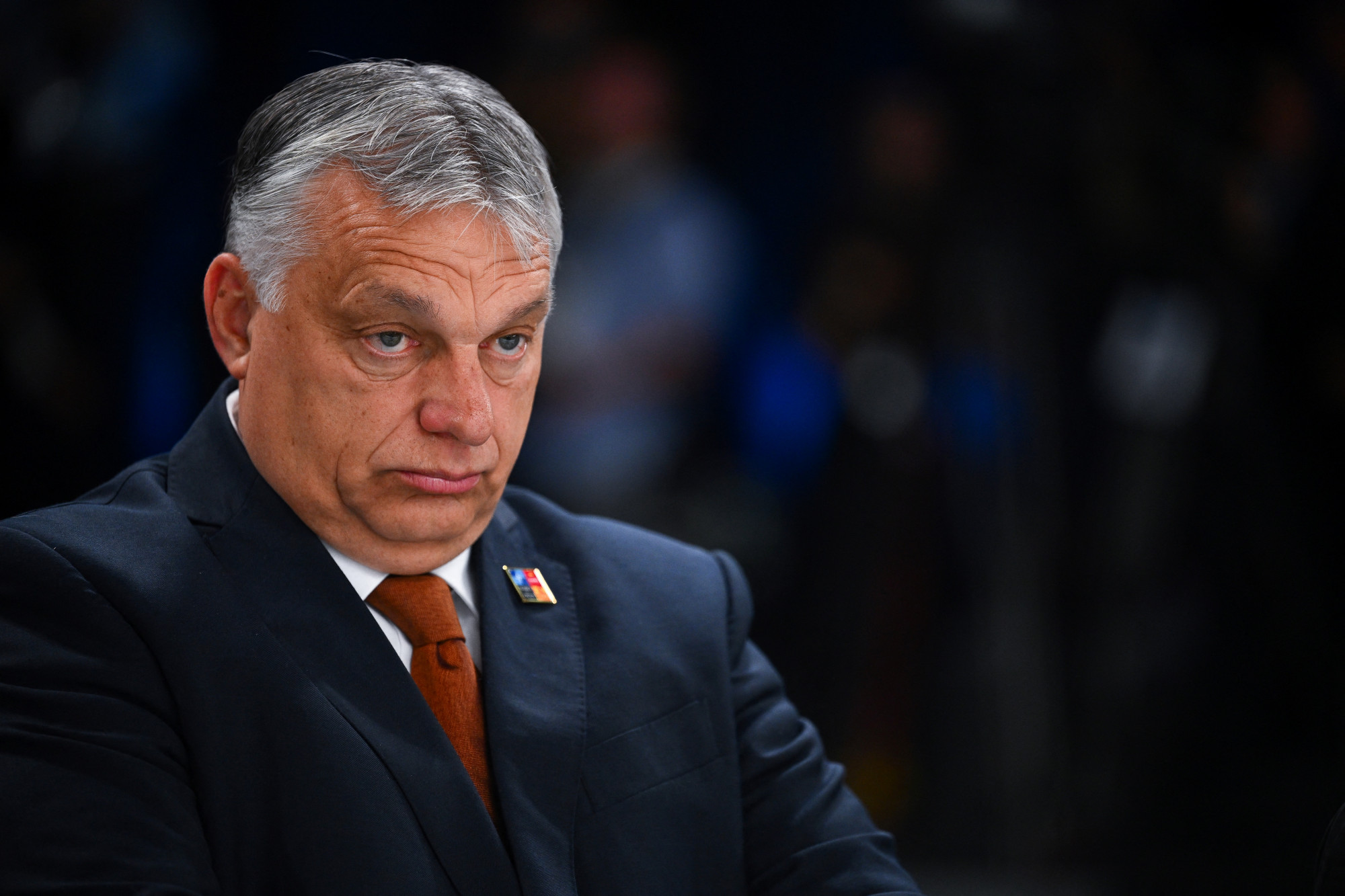 Orbán: Kénytelenek vagyunk feláldozni az AfD-vel való kapcsolatokat a kormányközi kapcsolatok oltárán