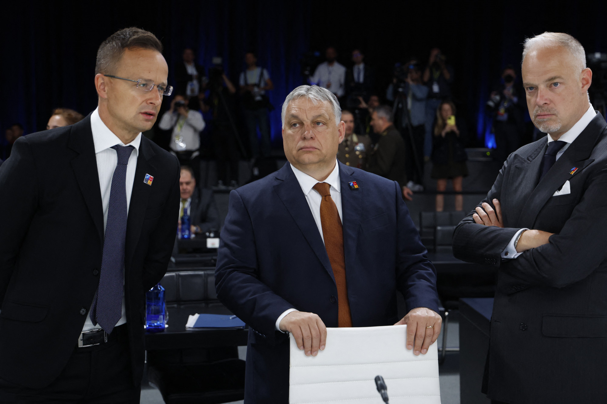 Az amerikai hírszerzés már novemberben közölte egy bizalmas megbeszélésen, amelyre a magyar kormány is hivatalos volt, hogy Putyin le fogja rohanni Ukrajnát