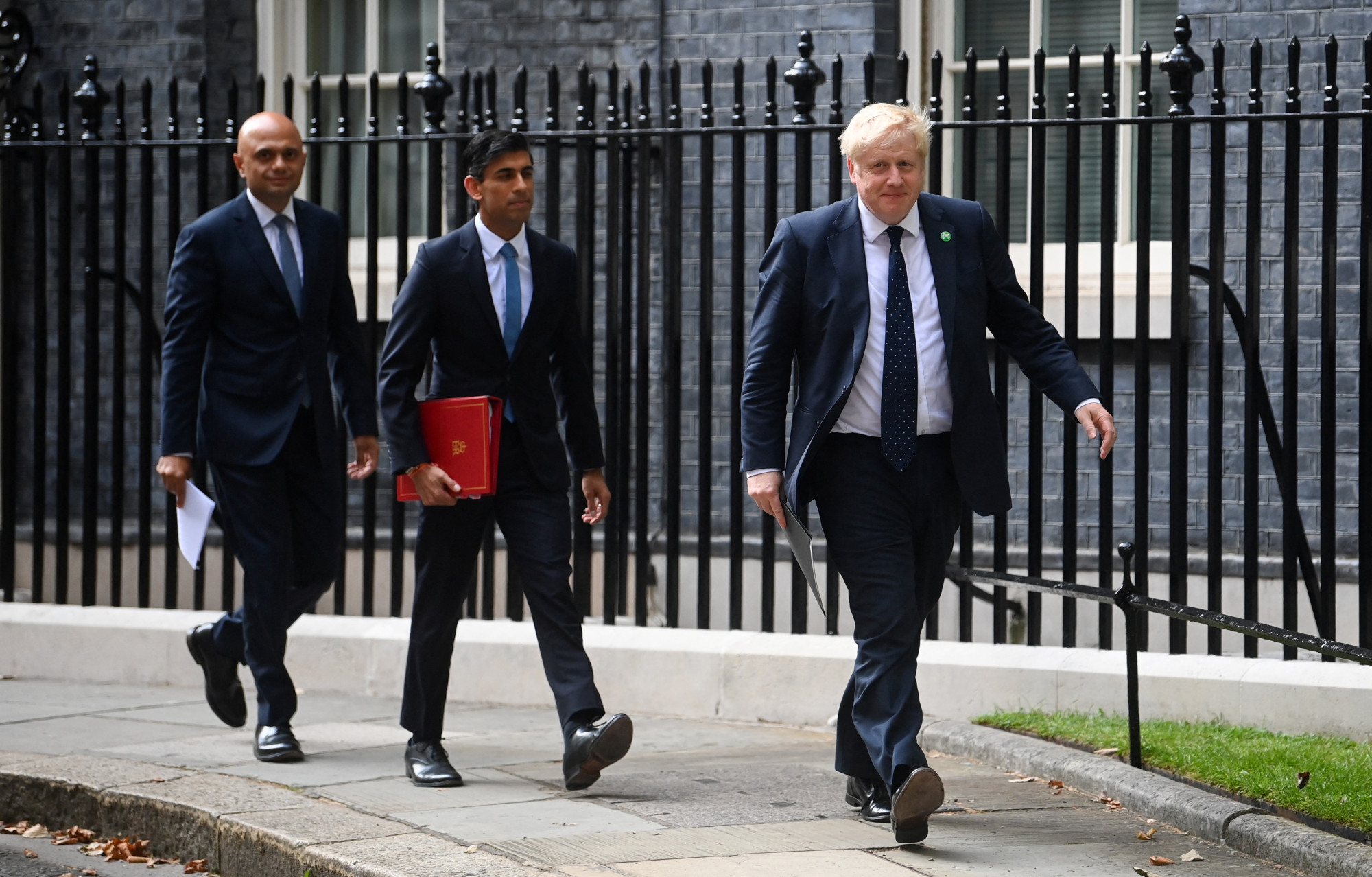 Lemondott Boris Johnson kormányának két befolyásos tagja