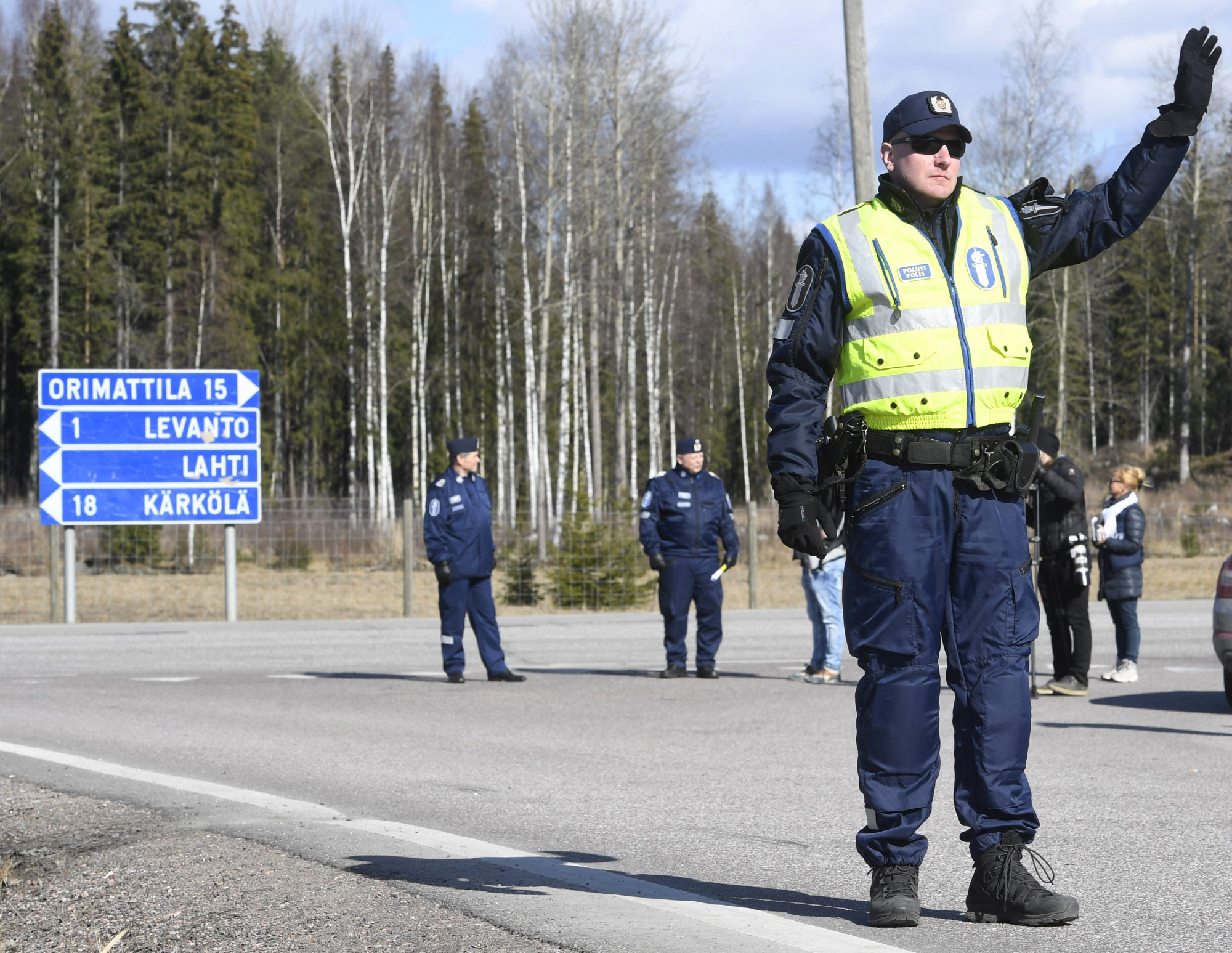 Határkerítés építéséről döntött a finn parlament